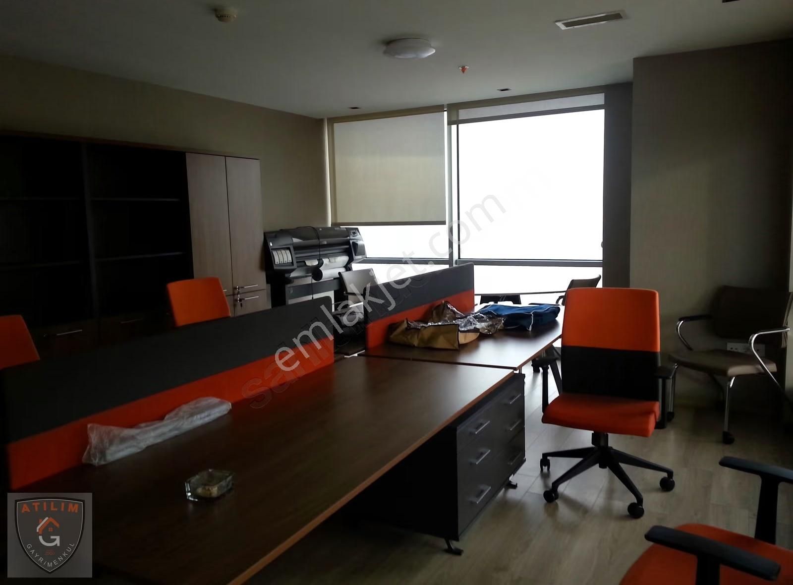 Skyport Residence'da Üstü Kapalı Teraslı Deniz Manzaralı Ofis - Görsel 11