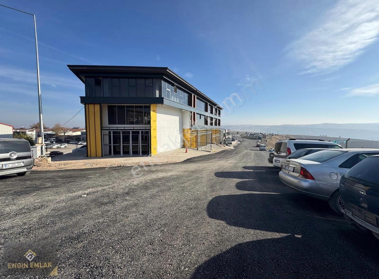 Engin Emlak'tan Karacaören Sanayi Sitesi'nde Kiralık Dükkan - Görsel 15