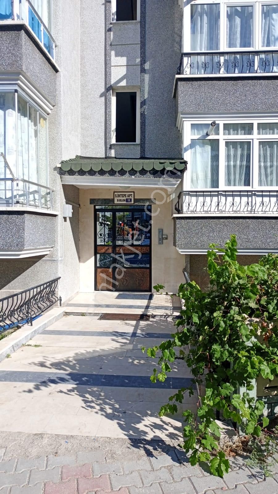 Afyon Fatih Mahallesinde Satılık 3+1 Satılık Daire