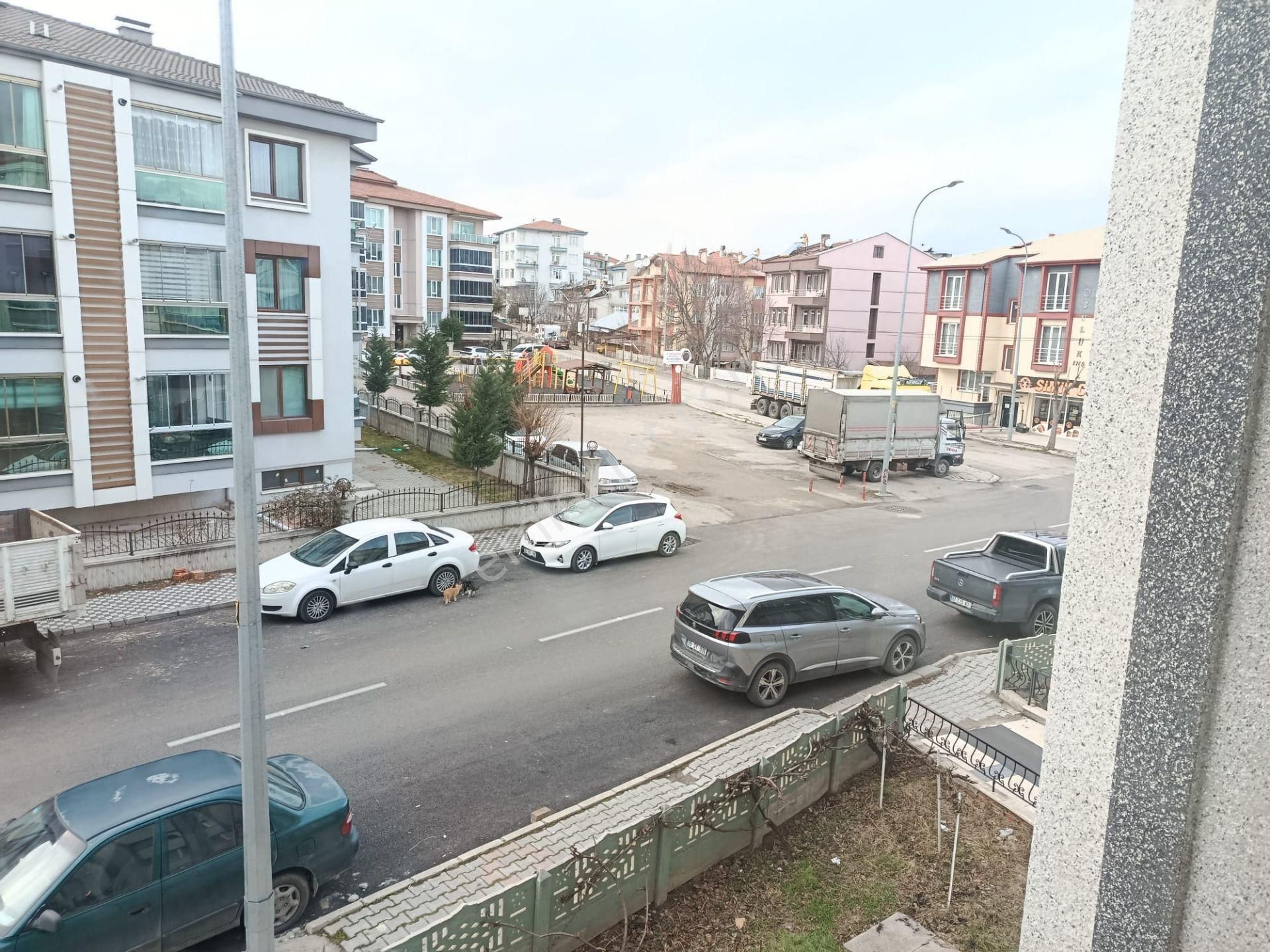 Afyon Fatih Mahallesinde Satılık 3+1 Satılık Daire - Görsel 24