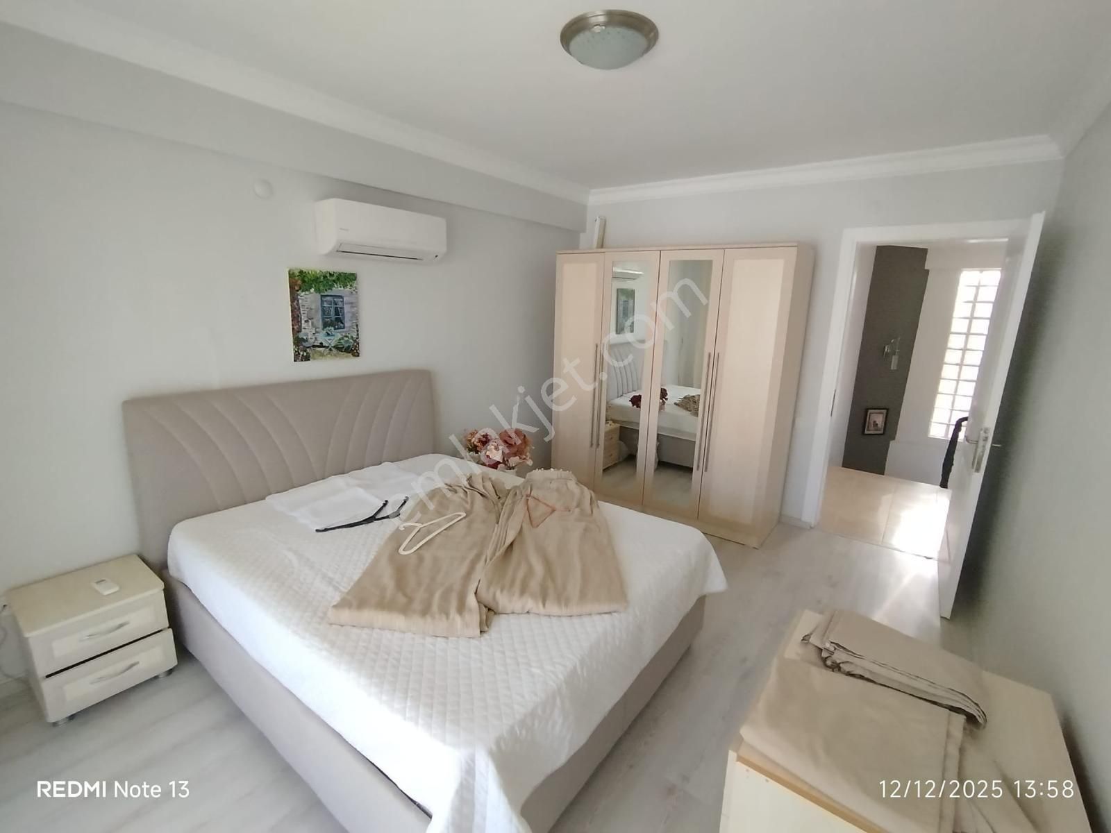 Plaja Yakın Havuzlu Sitede Tek Müstakil Villa - Görsel 33