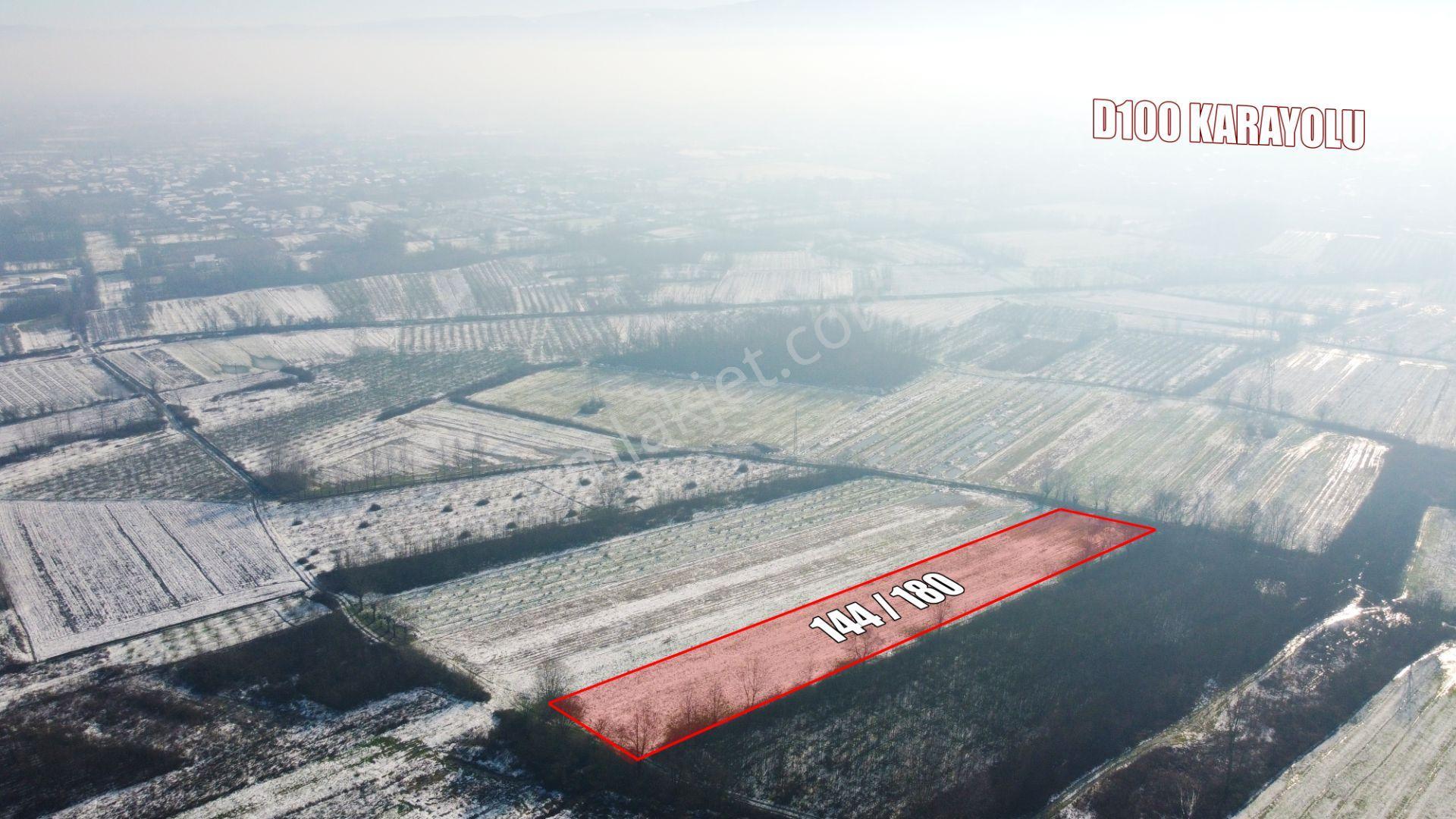 Çilimli Yukarıkaraköy Köyü'nde 5.001 M2 Satılık Tarla - Görsel 3