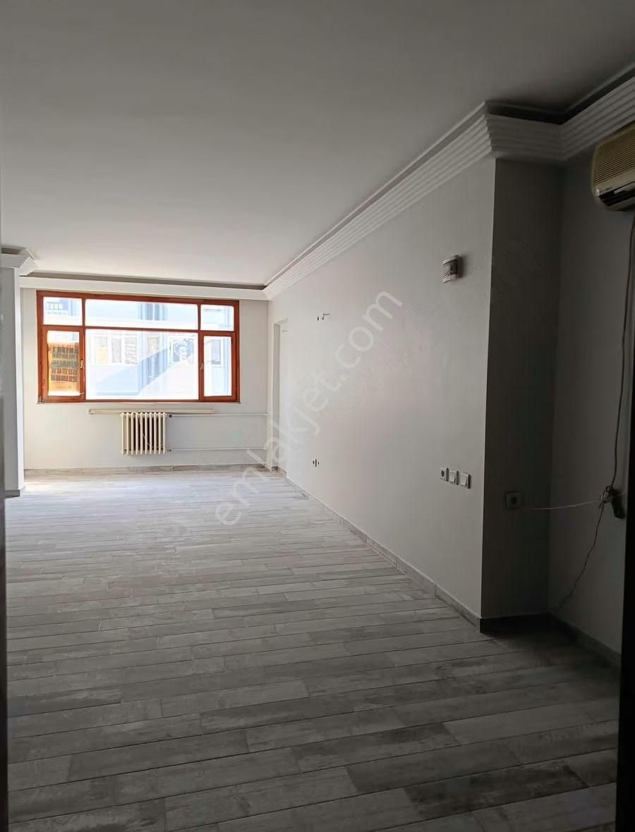 Marmara Caddesinde Geniş Ofis & İş Yeri - Görsel 2