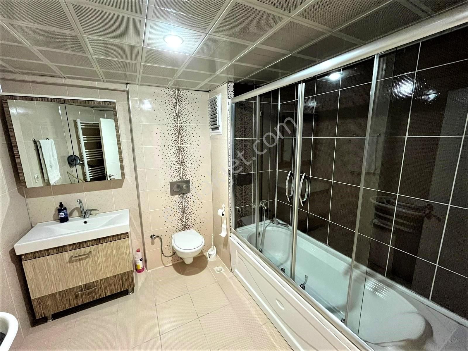 Ahimesut Mah. Ara Katta Asansörlü 168 M2 Net Satılık 3+1 Daire. - Görsel 18