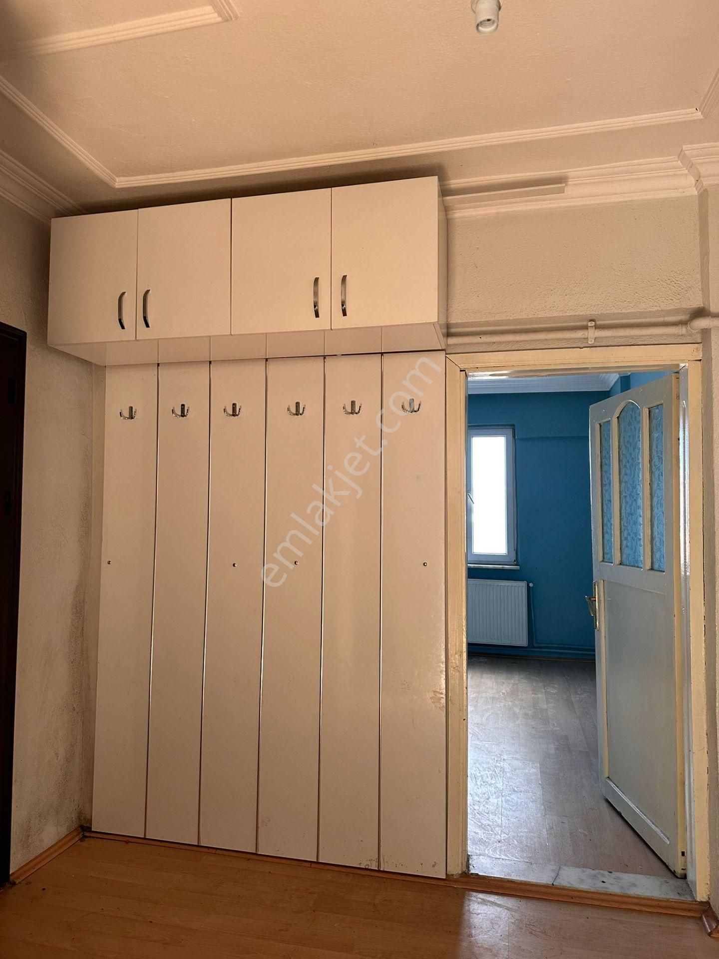 Bursa İnegöl Orhaniye Mah Hem Kiralık Hem Satılık 2+1 120m2 20/25yıl 1. Kat Boş Satılık - Görsel 4