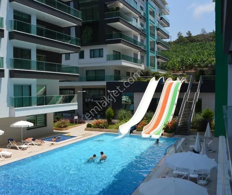 Konak Seaside’da Vatandaşlığa Uygun 3+1 Eşyalı Dublex