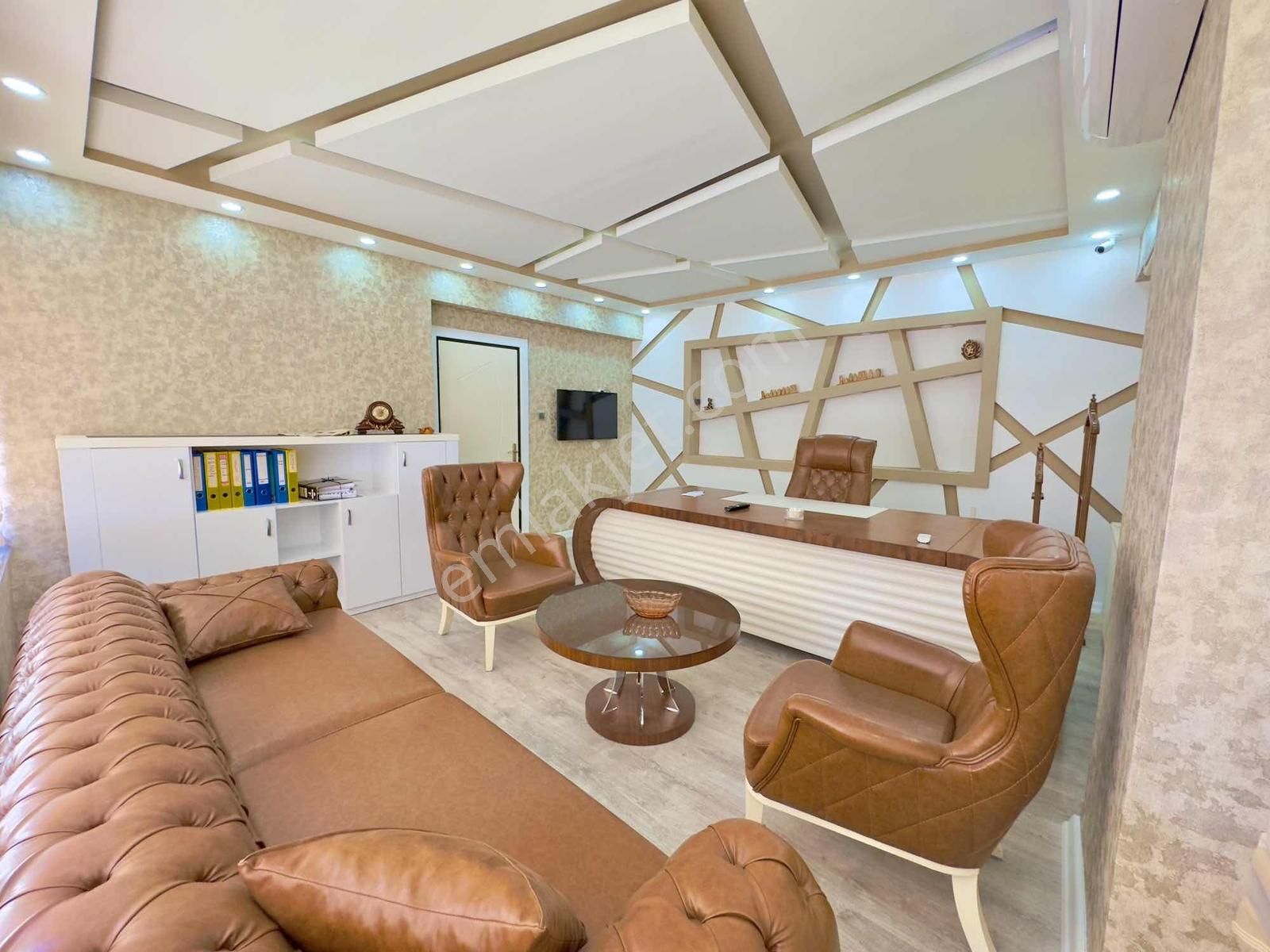 Yasin Batan'dan Şehrin Göbeğinde Eşyalı Satılık Ofis Fırsat!!!