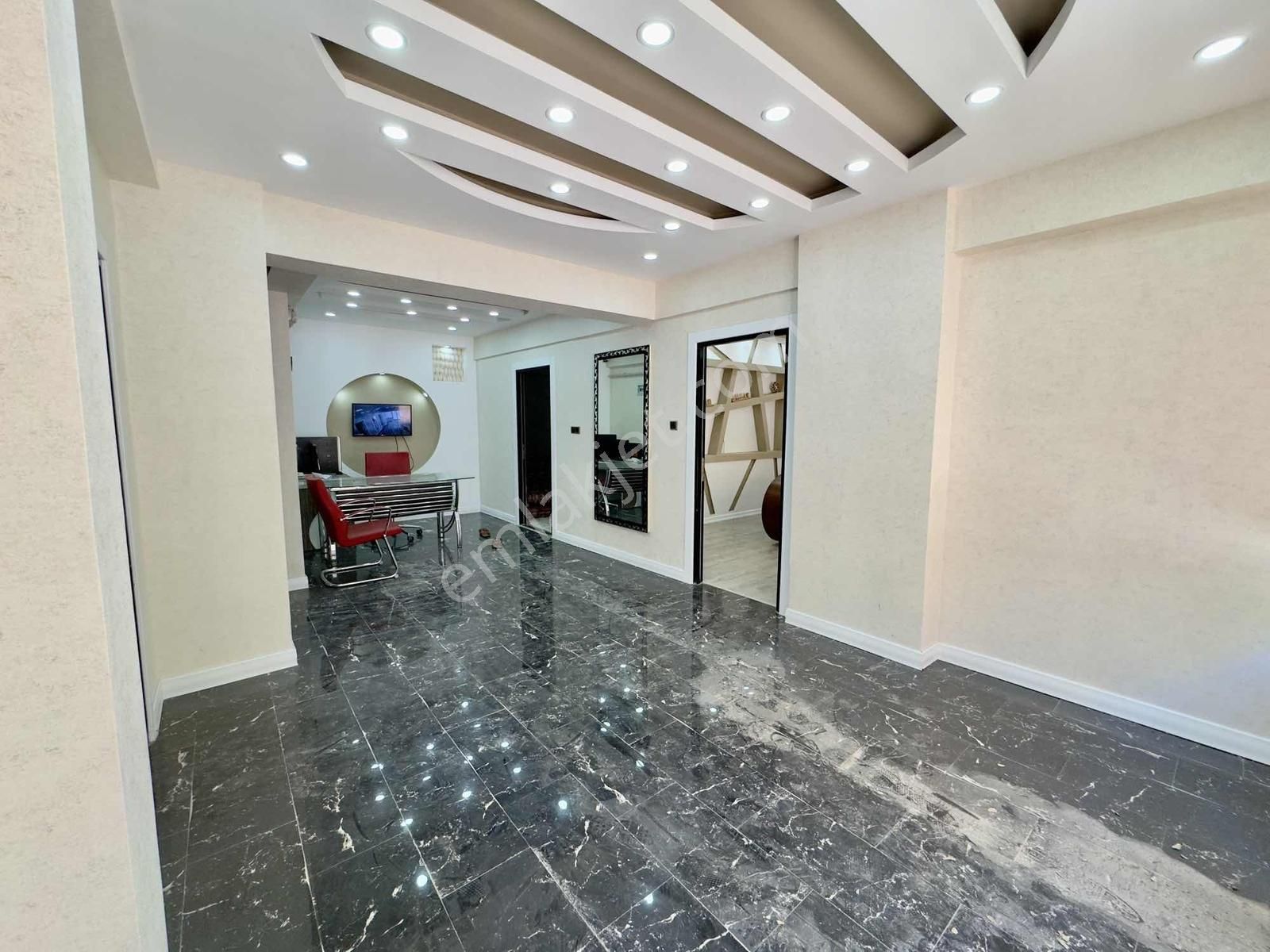 Yasin Batan'dan Şehrin Göbeğinde Eşyalı Satılık Ofis Fırsat!!! - Görsel 11