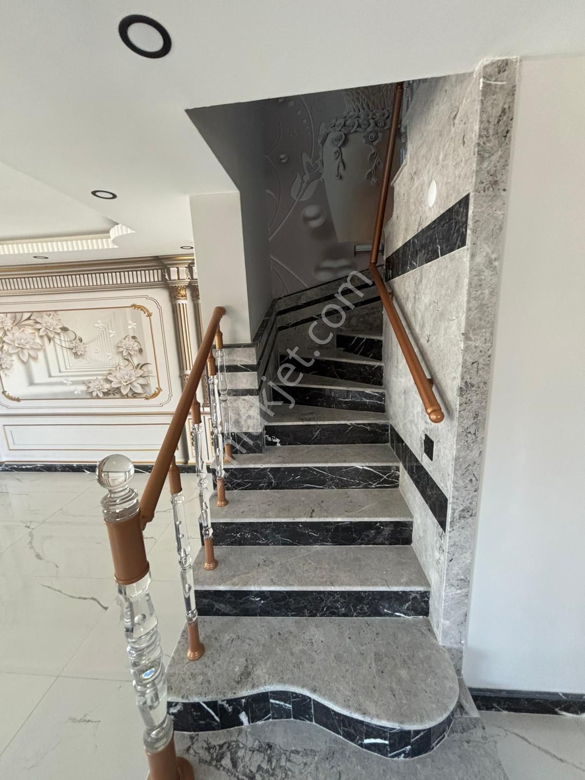 Ayvalık Altınovada Denize Yürüme Mesafesinde 3+1 Villa - Görsel 22