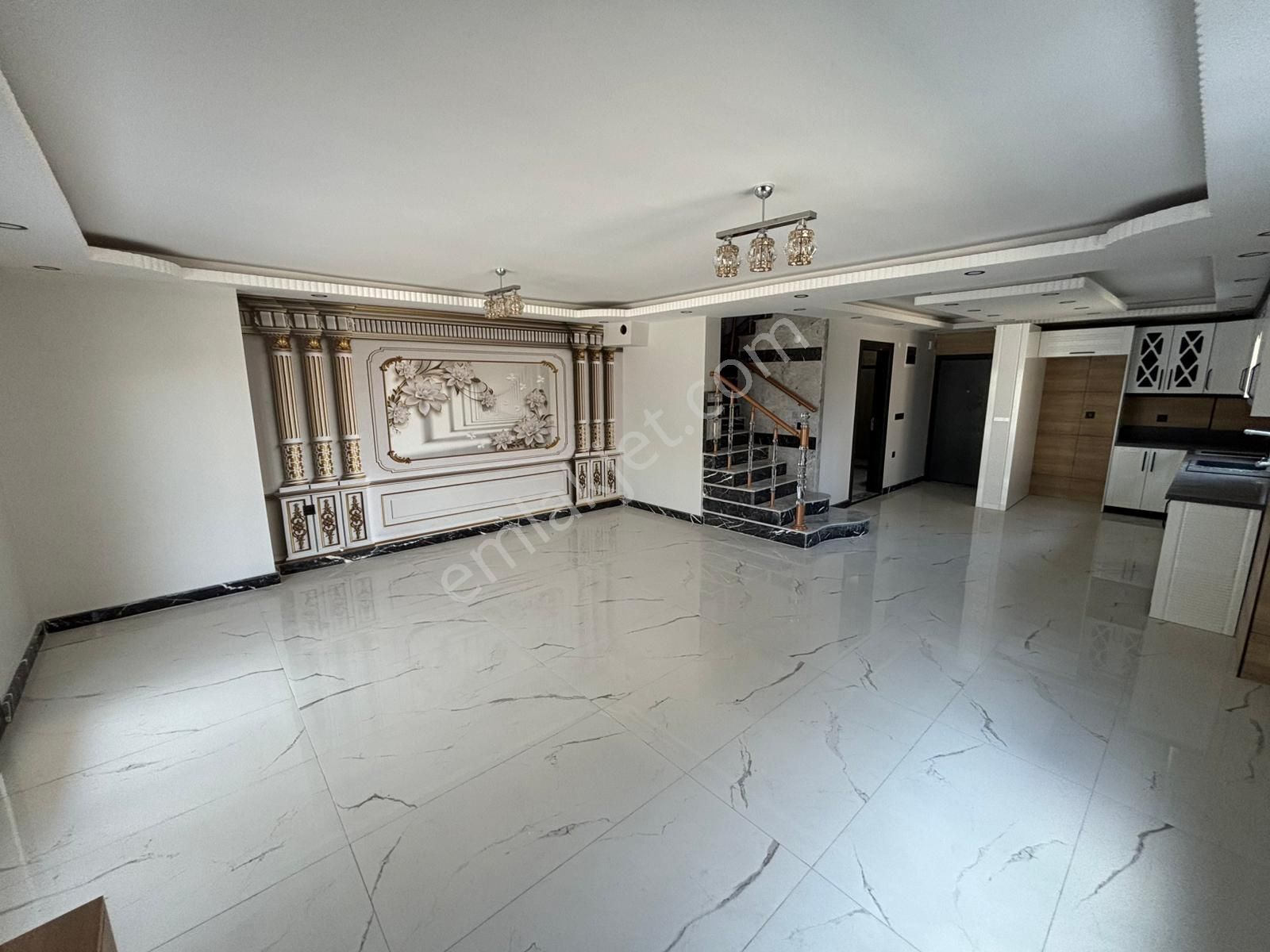 Ayvalık Altınovada Denize Yürüme Mesafesinde 3+1 Villa - Görsel 3