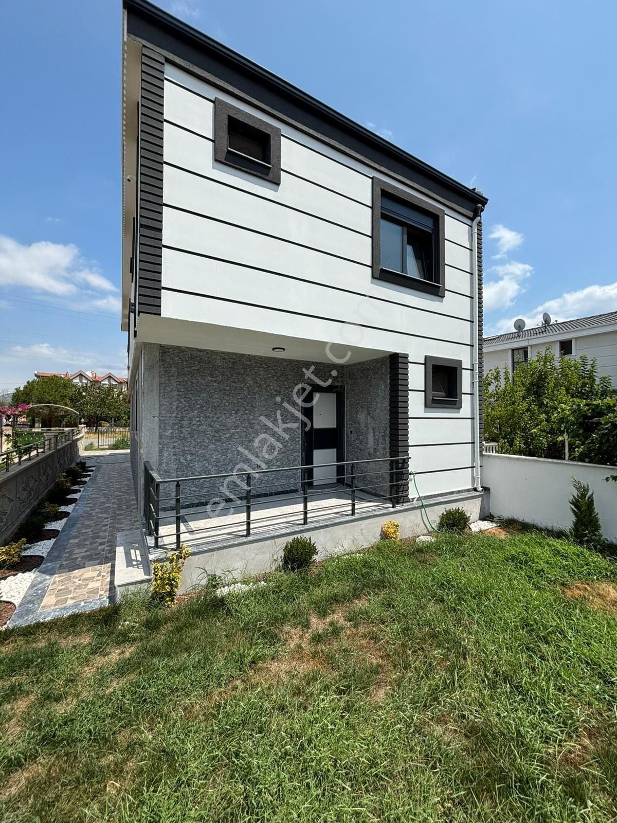 Ayvalık Altınovada Denize Yürüme Mesafesinde 3+1 Villa - Görsel 21
