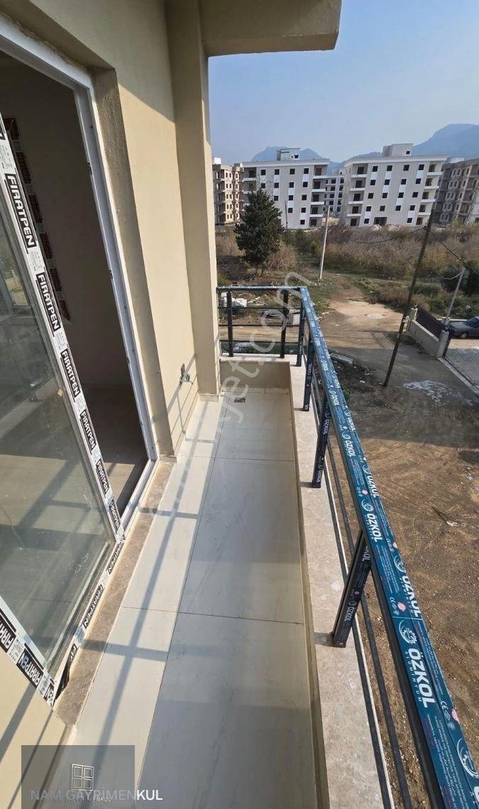 Yeşilovacık'ta Plaja Yürüme Mesafesinde Lüx Sıfır Satılık Daire - Görsel 21