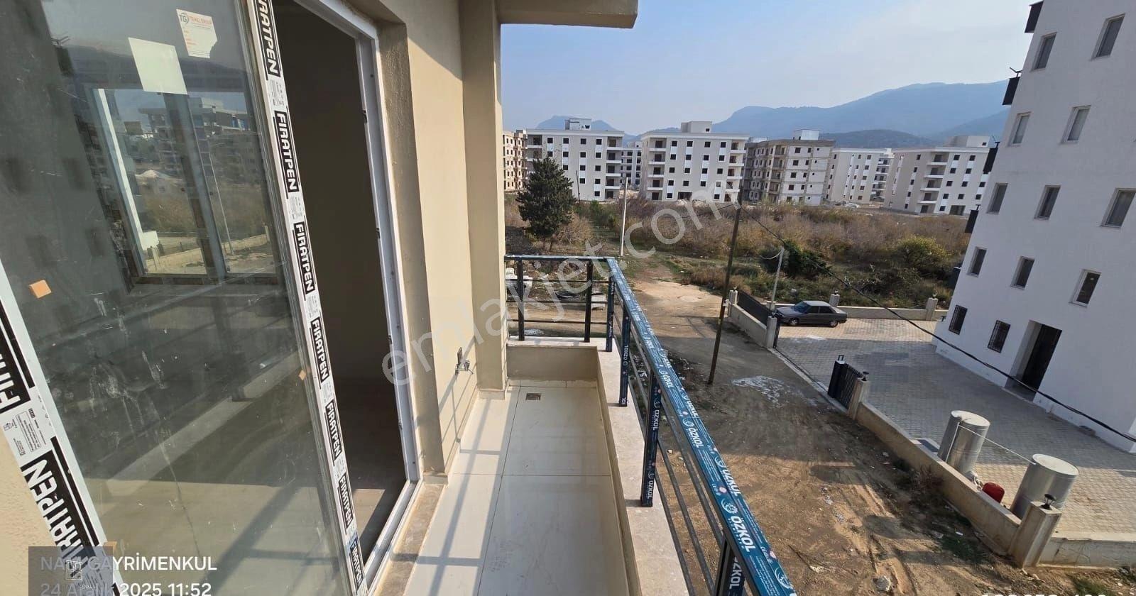 Yeşilovacık'ta Plaja Yürüme Mesafesinde Lüx Sıfır Satılık Daire - Görsel 26