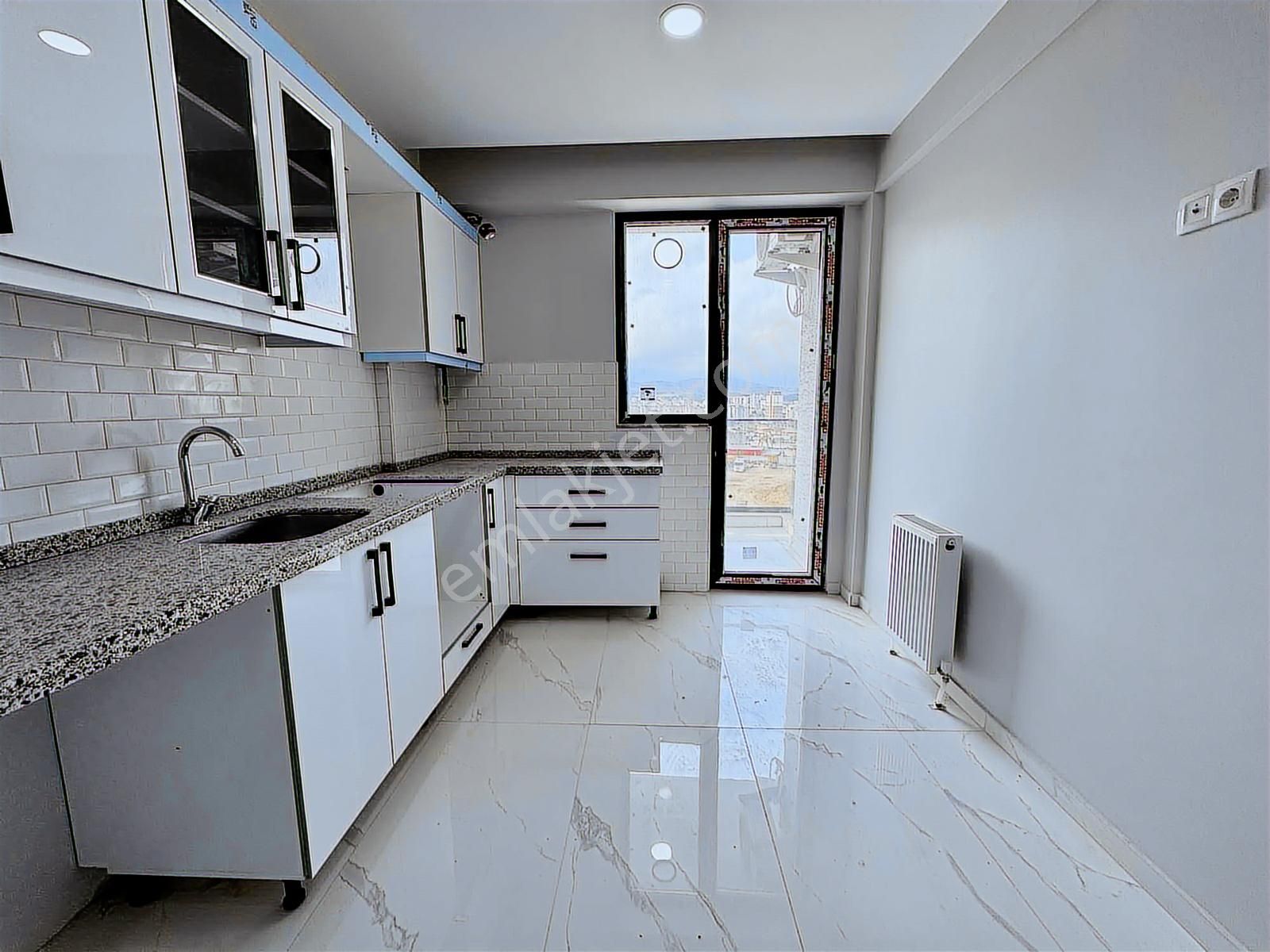 Sancaktepe Çekmeköy Sınırı Cadde Üzeri Satılık 130 M2 3+1 Daire - Görsel 26