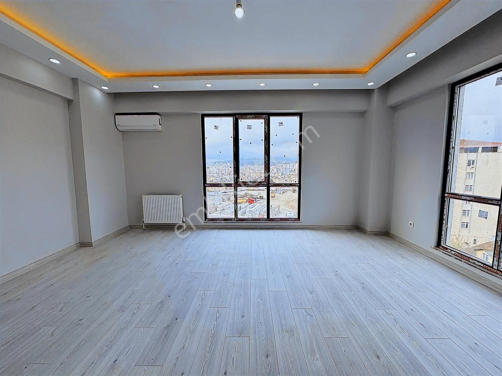 Sancaktepe Çekmeköy Sınırı Cadde Üzeri Satılık 130 M2 3+1 Daire - Görsel 21