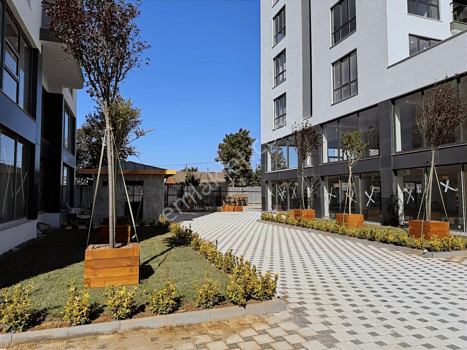 Sancaktepe Çekmeköy Sınırı Cadde Üzeri Satılık 130 M2 3+1 Daire - Görsel 35