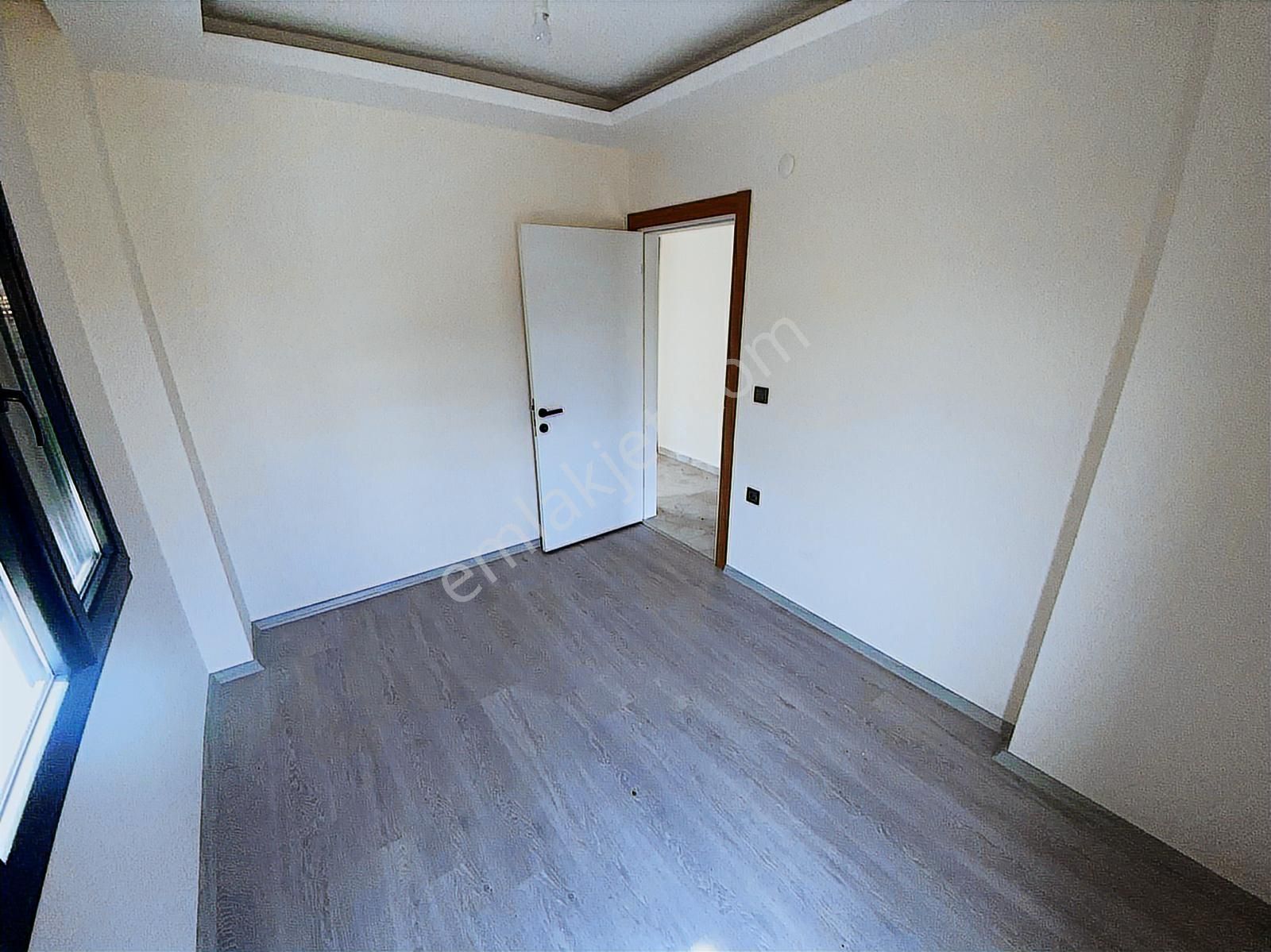 Rw Nefes'ten Altınova'da Plaja 150 Metre Mesafede 3+1 Köşe Villa - Görsel 18