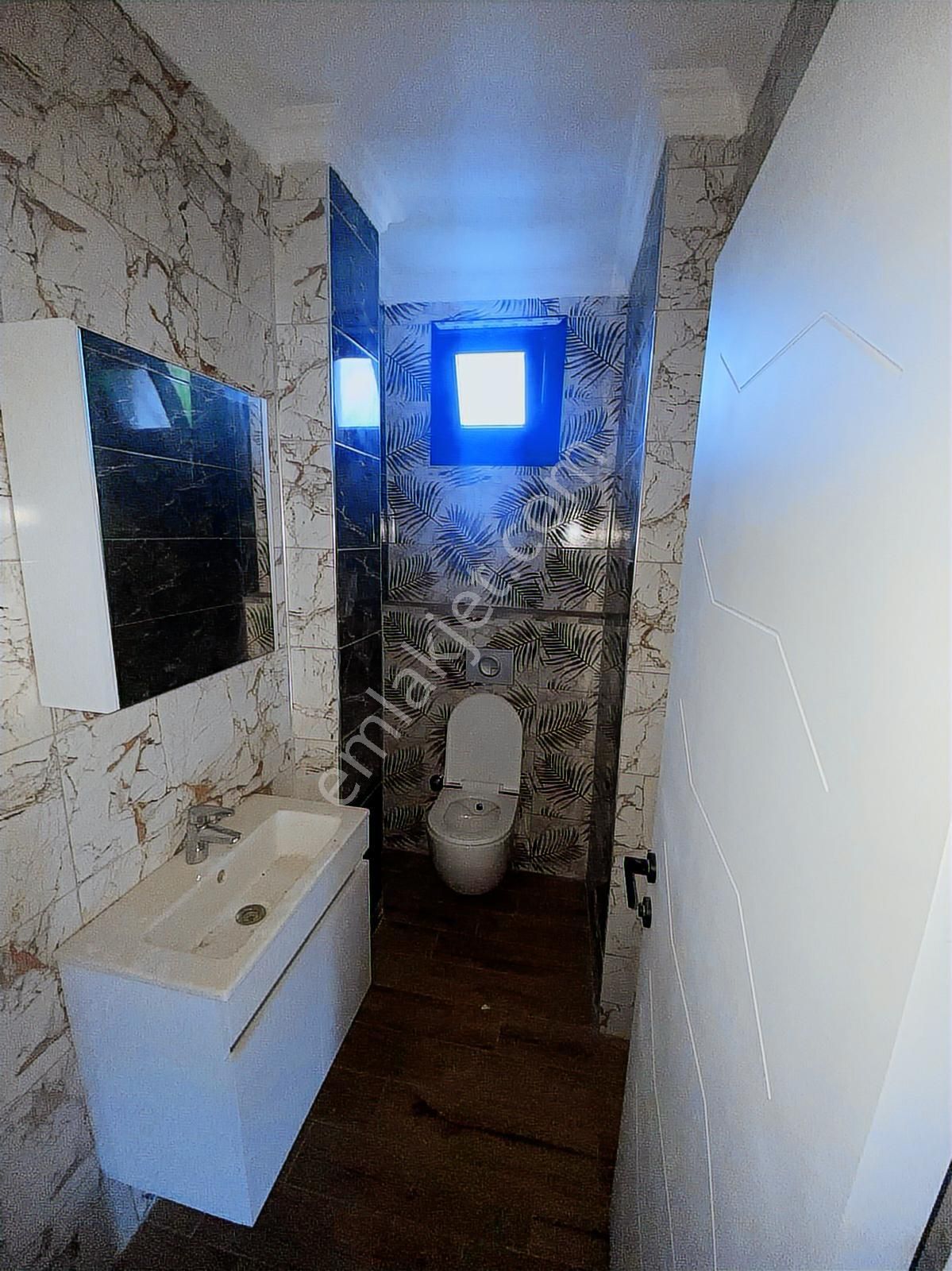 Rw Nefes'ten Altınova'da Plaja 150 Metre Mesafede 3+1 Köşe Villa - Görsel 4