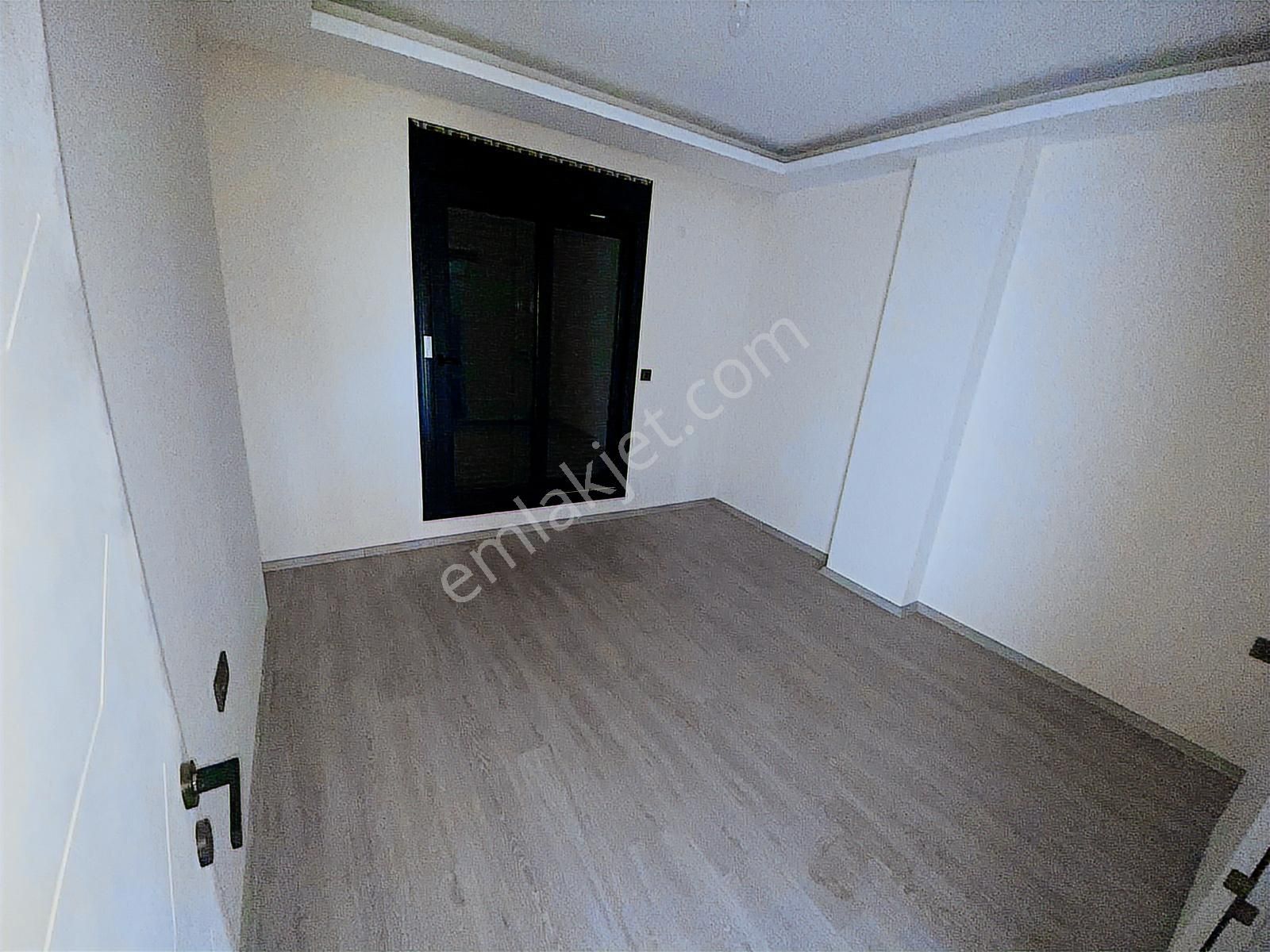 Rw Nefes'ten Altınova'da Plaja 150 Metre Mesafede 3+1 Köşe Villa - Görsel 24