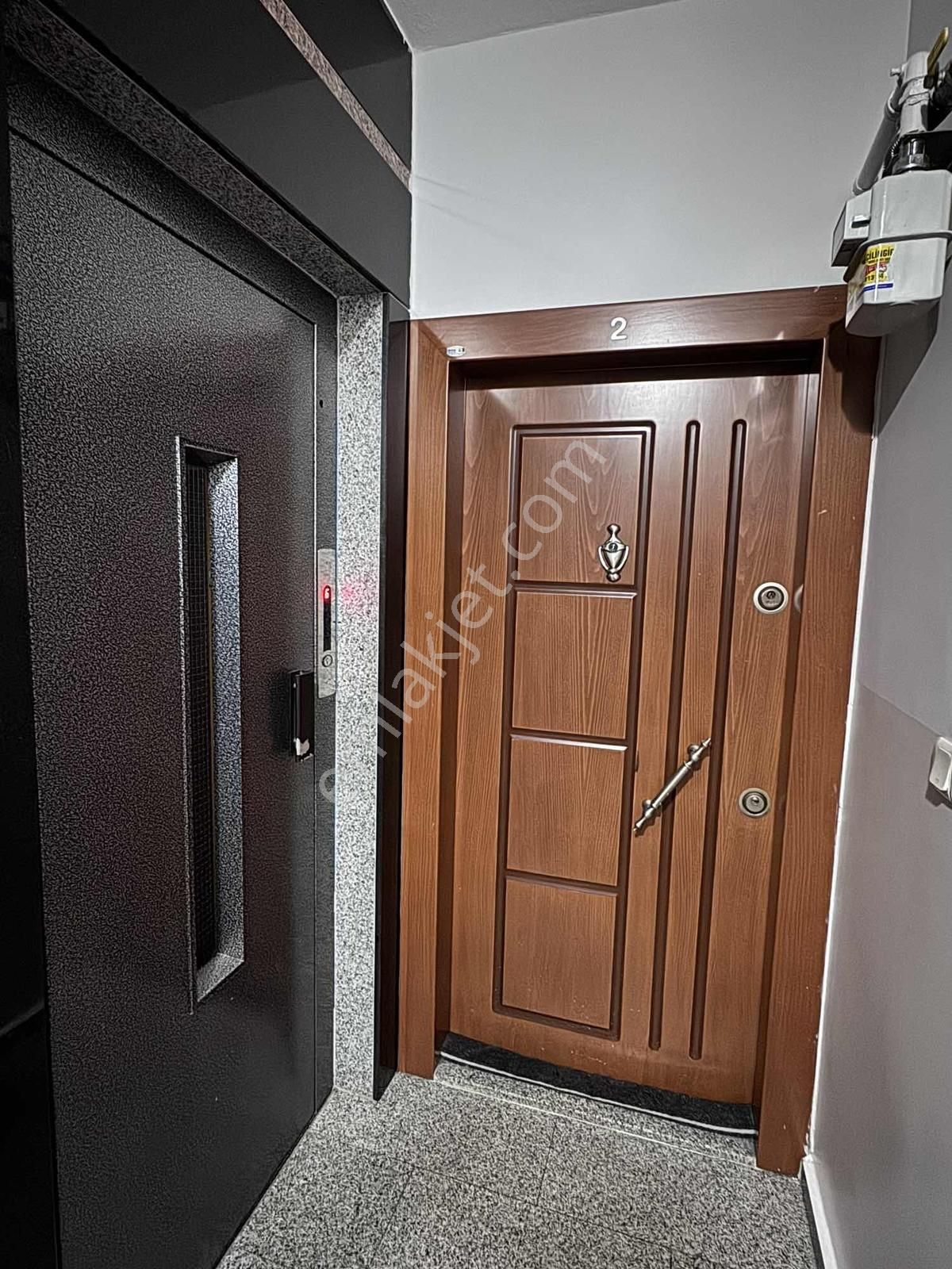 Ümraniye Elmalıkent Trt Caddesi Üzerinde Kiralık 2+1 Daire - Görsel 5