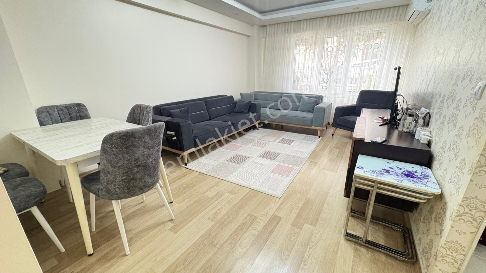 Küçükçekmece Cumhuriyet Mahallesinde 2+1 Giriş Kat Satılık Daire - Görsel 4