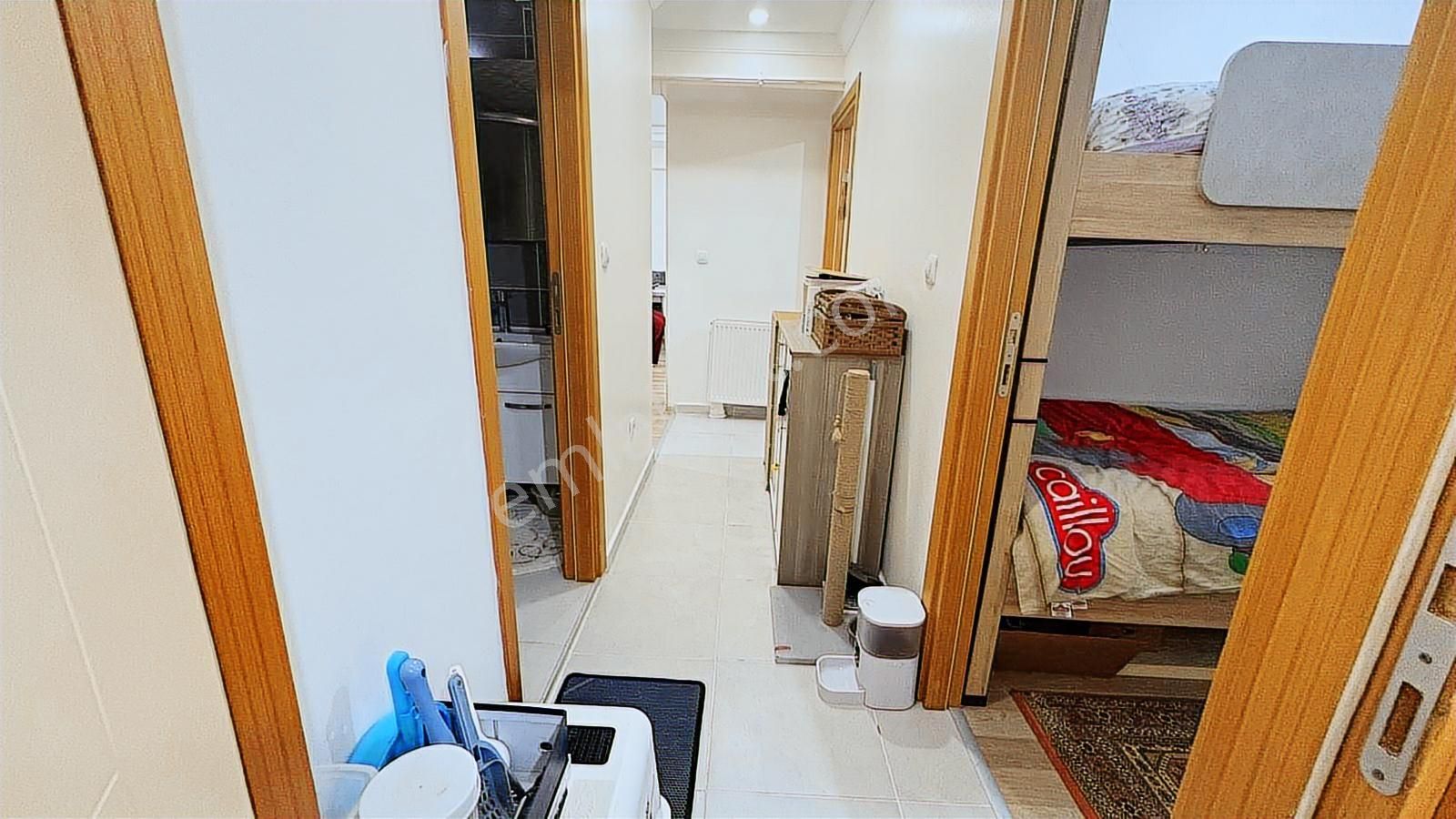 Küçükçekmece Cumhuriyet Mahallesinde 2+1 Giriş Kat Satılık Daire - Görsel 18