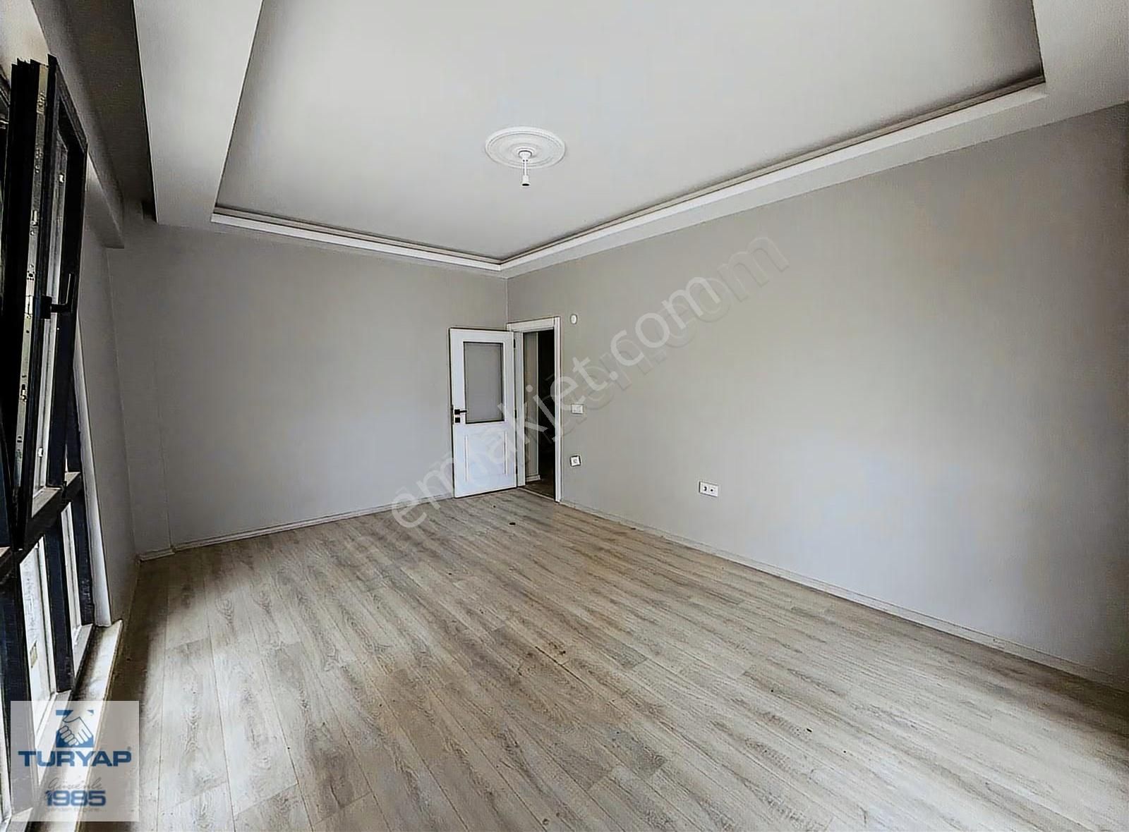 Kadıköy'de Site İçerisinde 3+1 Ebeveyn Banyolu Satılık Daire - Görsel 13