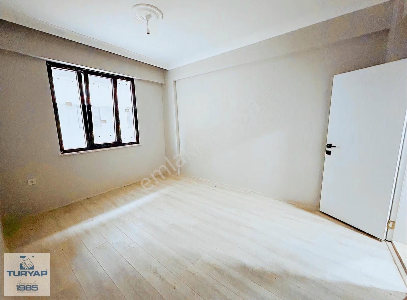 Kadıköy'de Site İçerisinde 3+1 Ebeveyn Banyolu Satılık Daire - Görsel 8