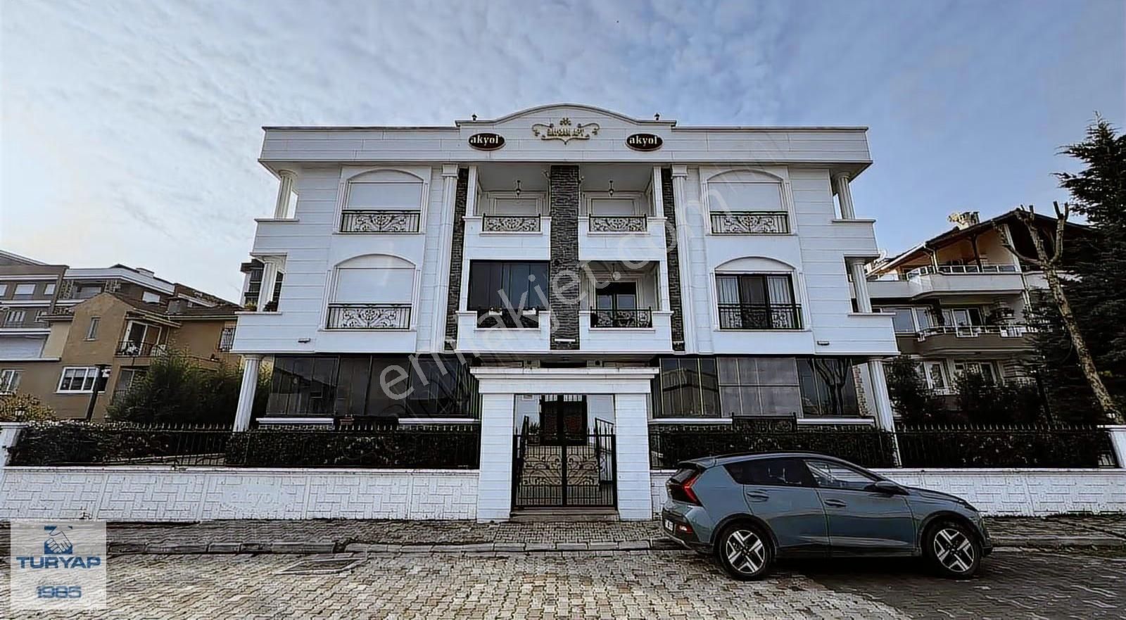 Yalova Adnan Menderes Mah 2+1 Eşyalı Satılık