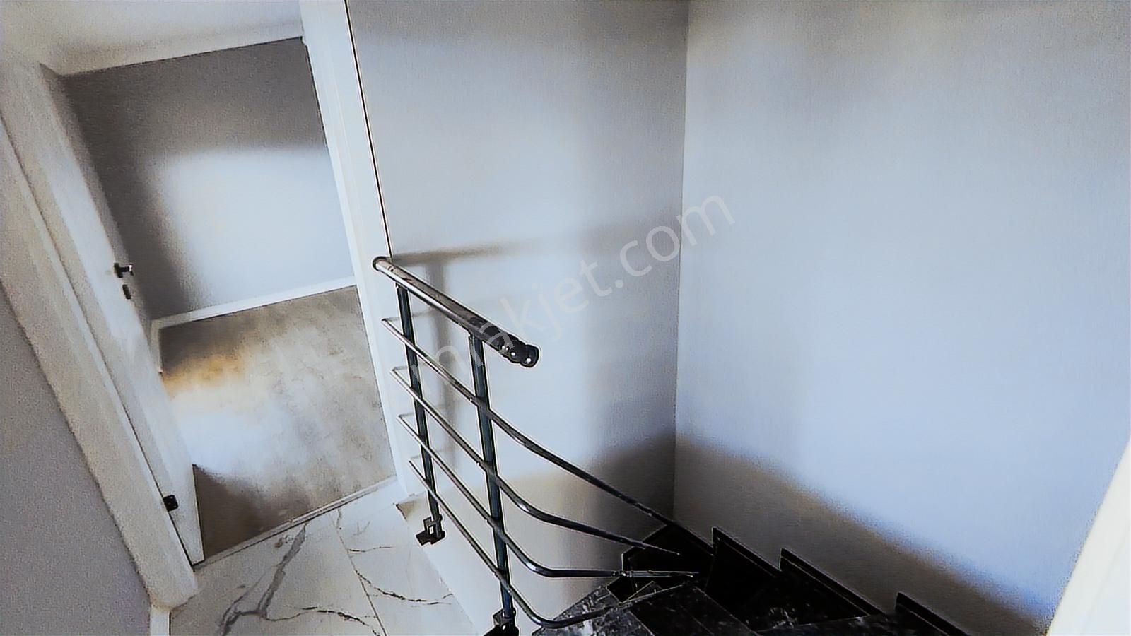 Rw Nefes'ten Pelitköy Sahilde Deniz Manzaralı 4+1 Dubleks Daire - Görsel 12