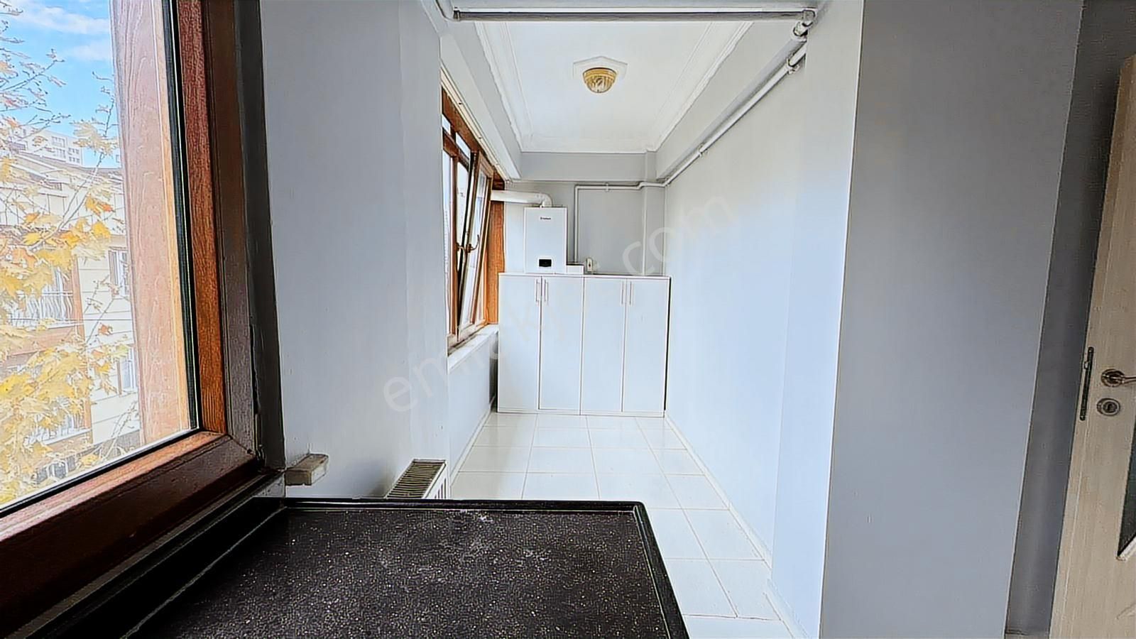Halkalı Kavaklı Mevkii'nde Bakımlı, Köşebaşı 2+1 Kiralık Daire - Görsel 19