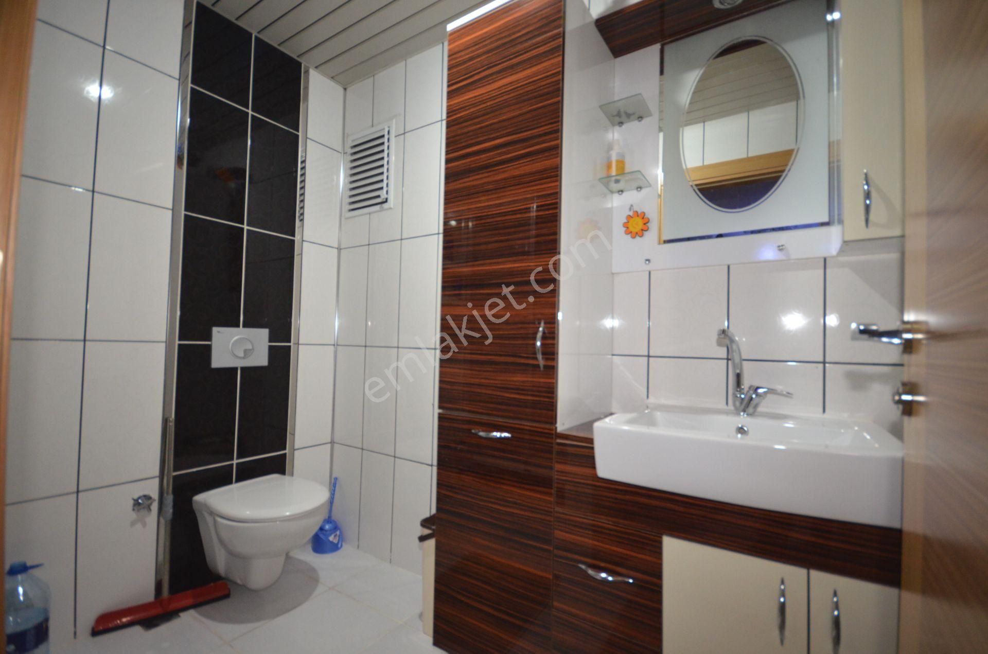 Kalecik Emlak'tan Merkezi Konumda E.banyolu 4+1 175m² Daire - Görsel 21