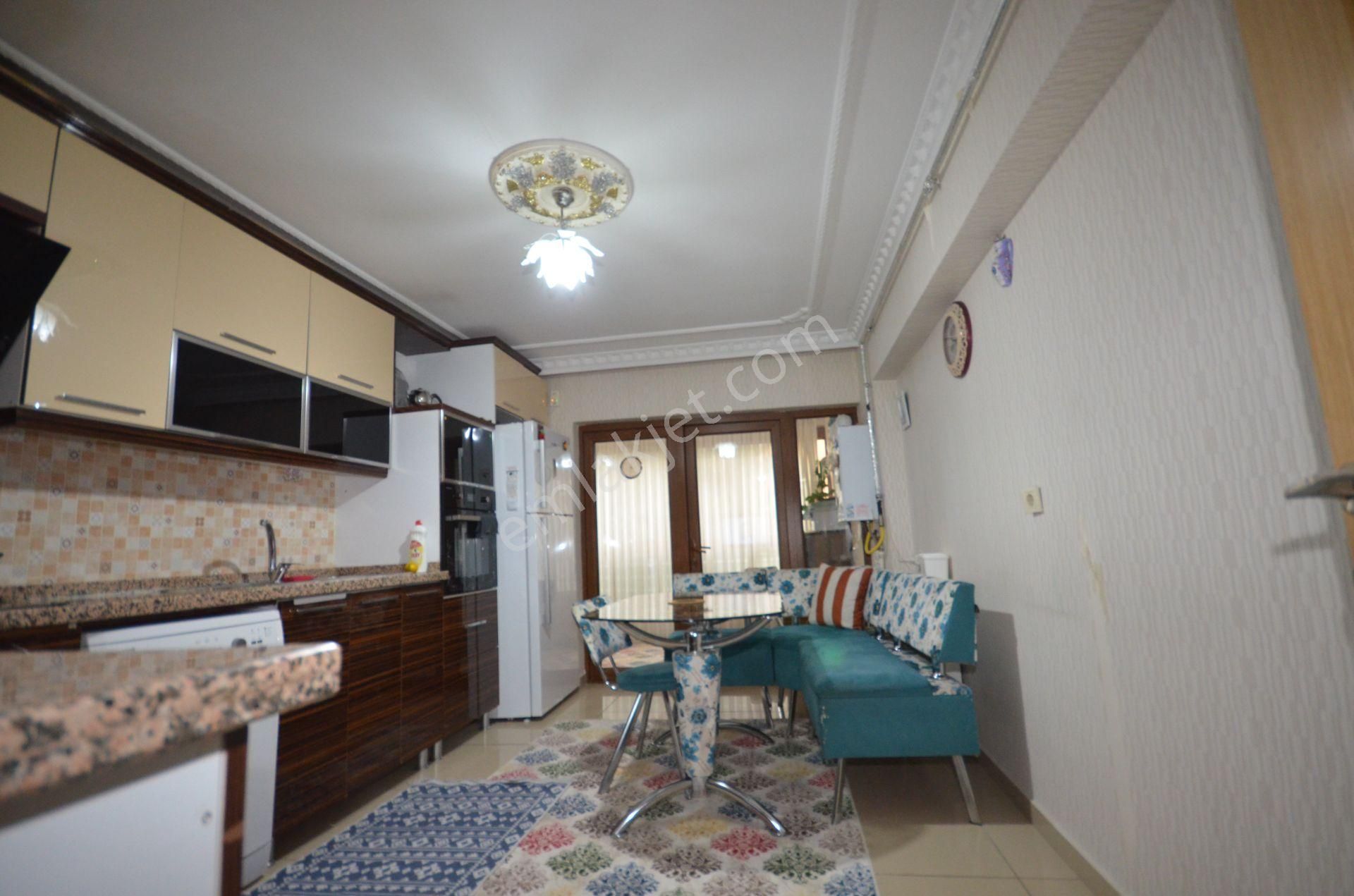 Kalecik Emlak'tan Merkezi Konumda E.banyolu 4+1 175m² Daire - Görsel 2