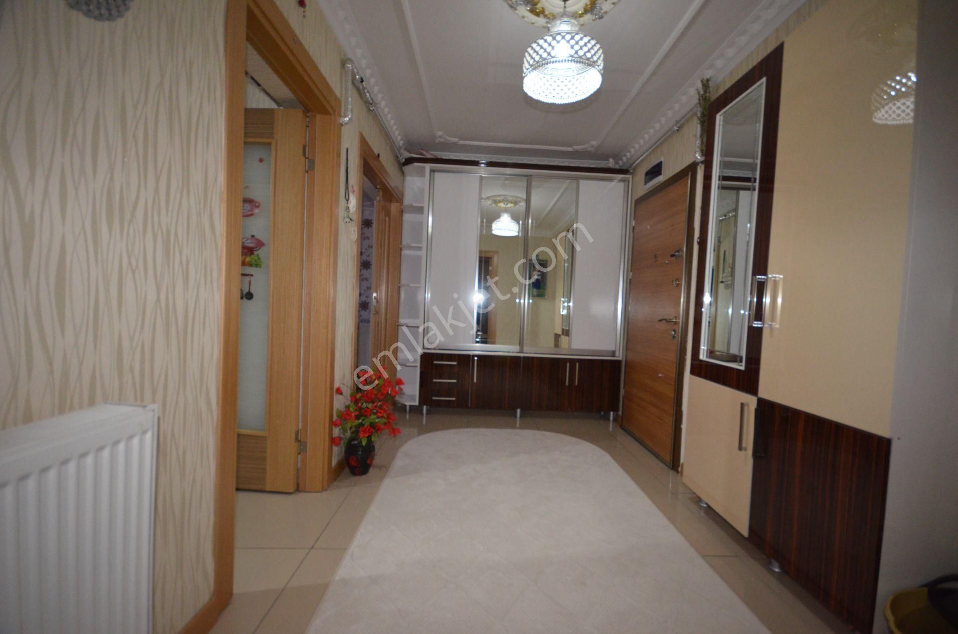 Kalecik Emlak'tan Merkezi Konumda E.banyolu 4+1 175m² Daire - Görsel 17