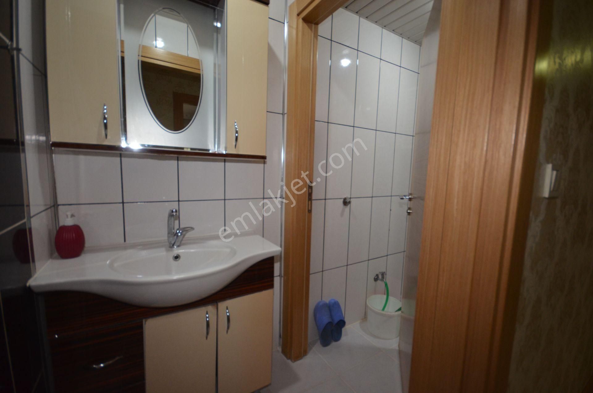 Kalecik Emlak'tan Merkezi Konumda E.banyolu 4+1 175m² Daire - Görsel 24