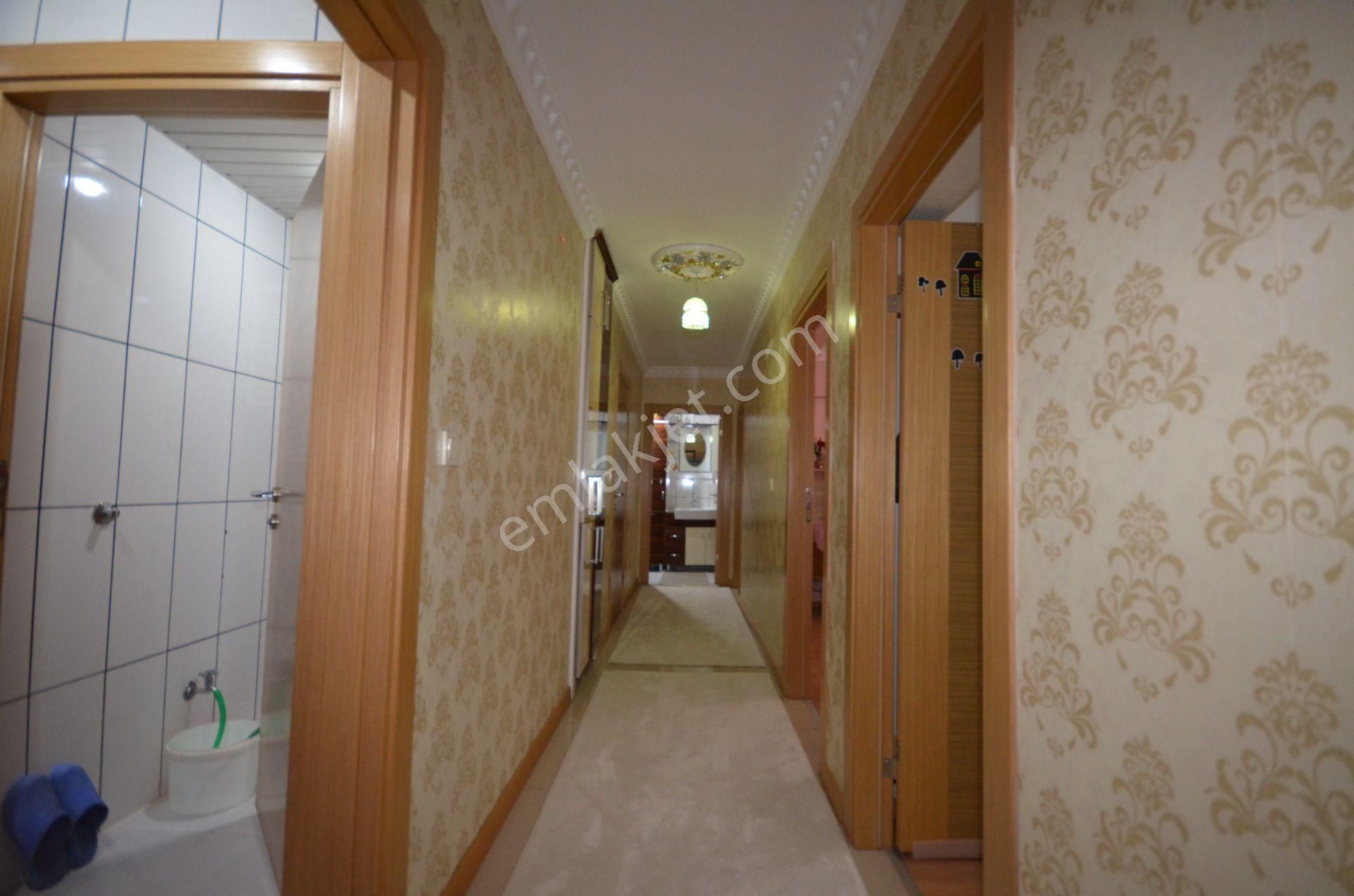 Kalecik Emlak'tan Merkezi Konumda E.banyolu 4+1 175m² Daire - Görsel 15