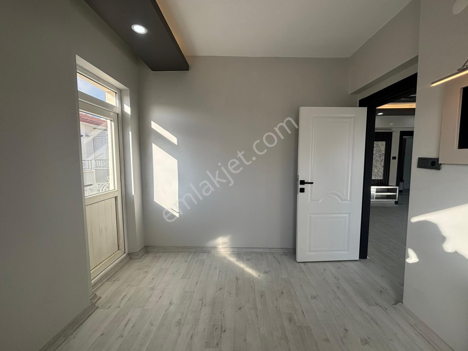 Koza Emlak'tan Plevne Mahallesin'de Katta Lüx Yapılı 3+1 Daire - Görsel 17