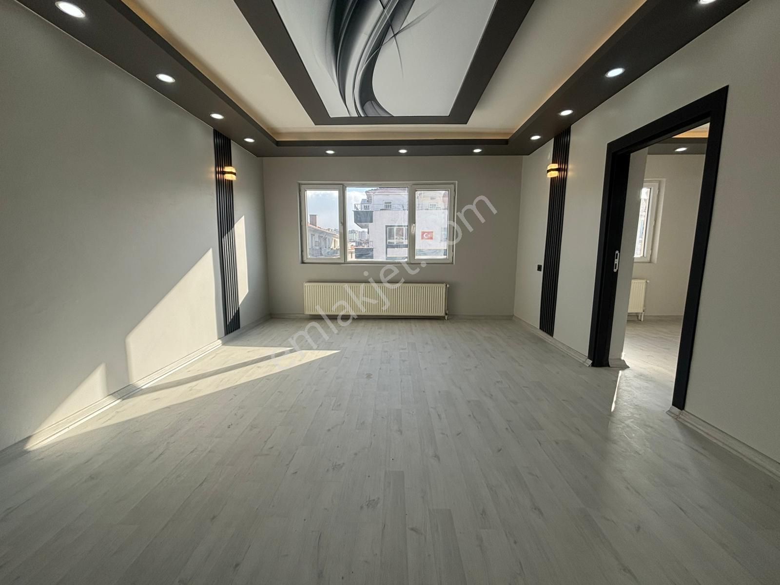 Koza Emlak'tan Plevne Mahallesin'de Katta Lüx Yapılı 3+1 Daire - Görsel 9