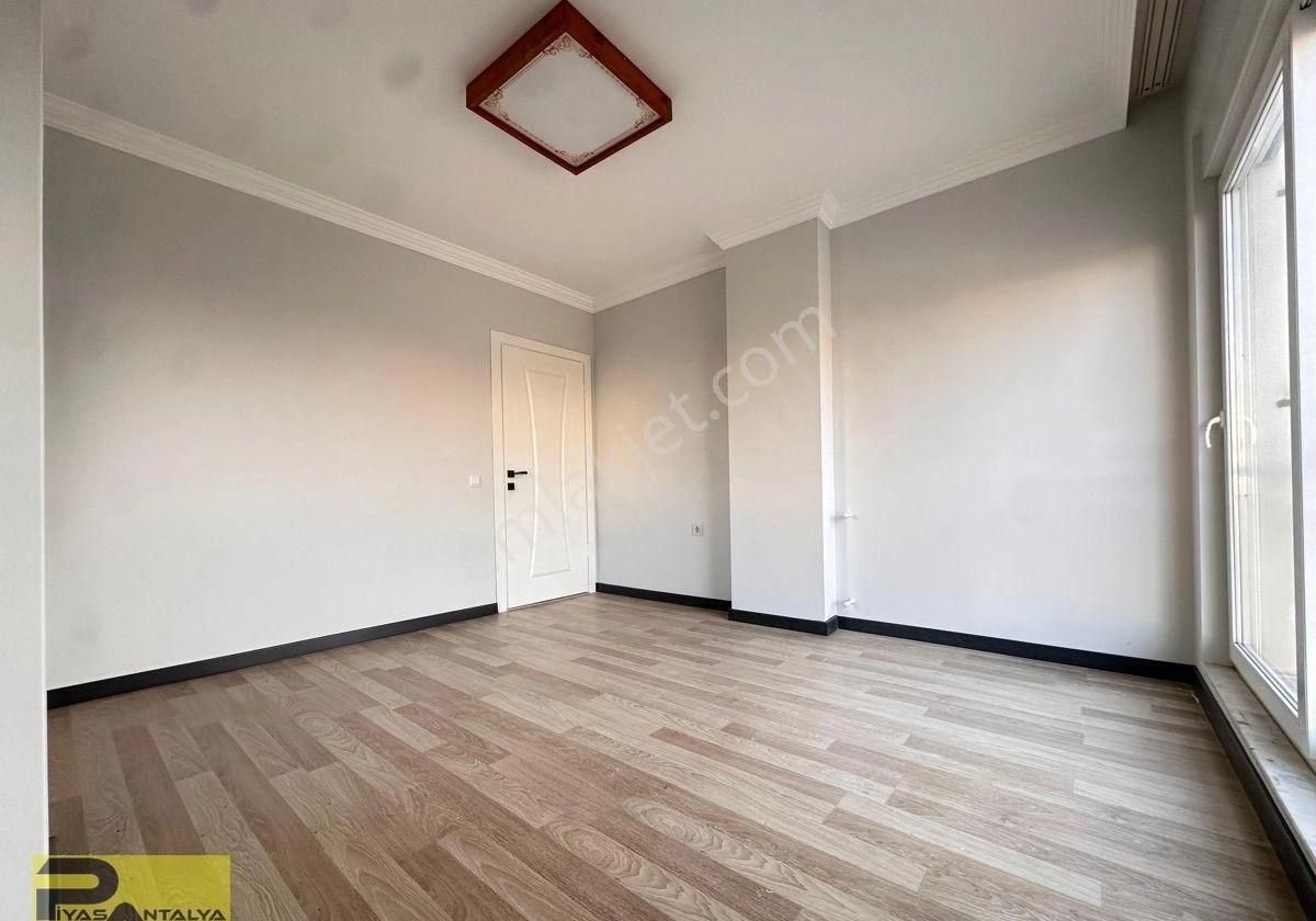 Doğalgazlı Binada Tramvaya 300 Metre Geniş Ve Kullanışlı 3+1 Asansörlü - Görsel 19