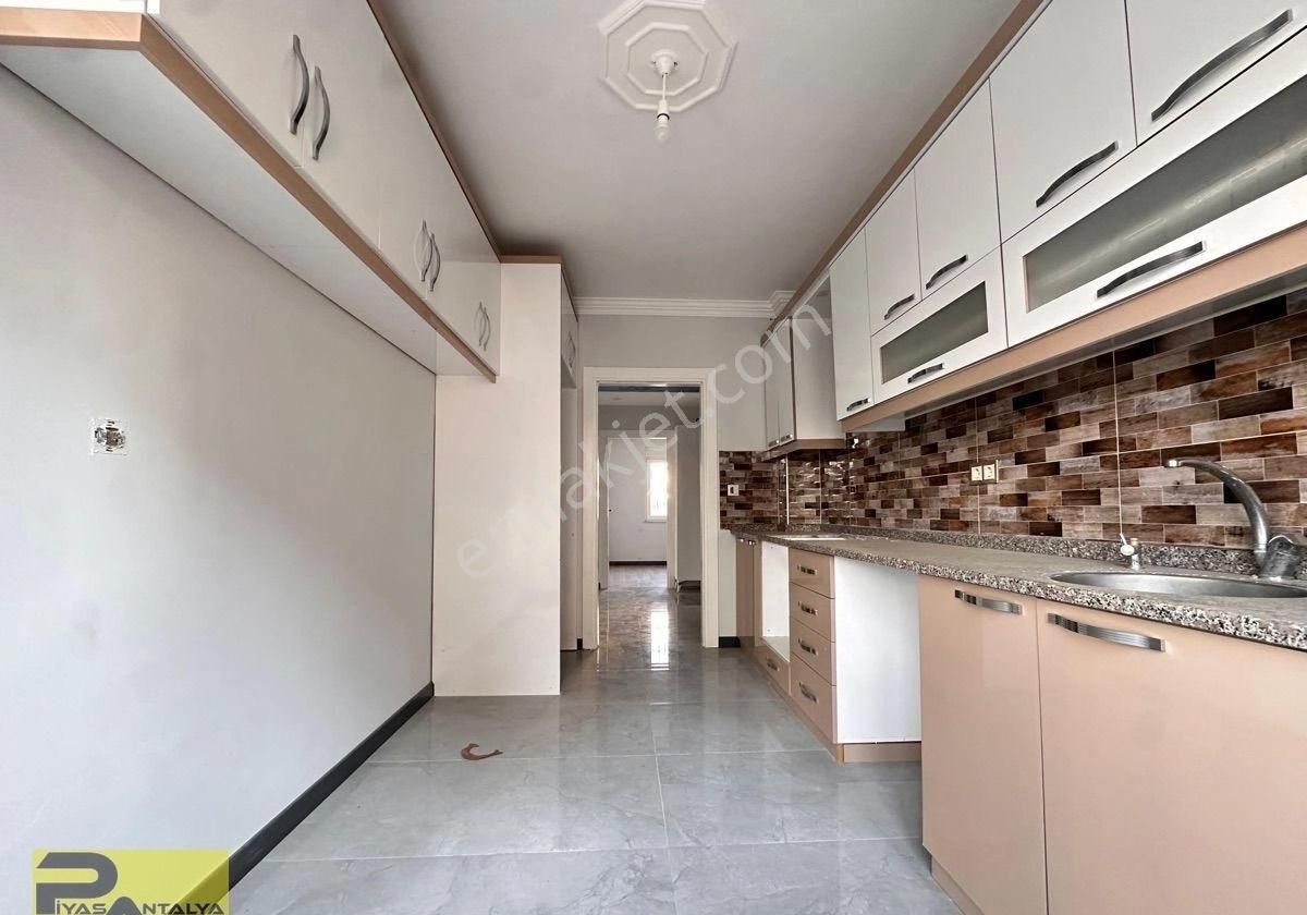 Doğalgazlı Binada Tramvaya 300 Metre Geniş Ve Kullanışlı 3+1 Asansörlü - Görsel 22