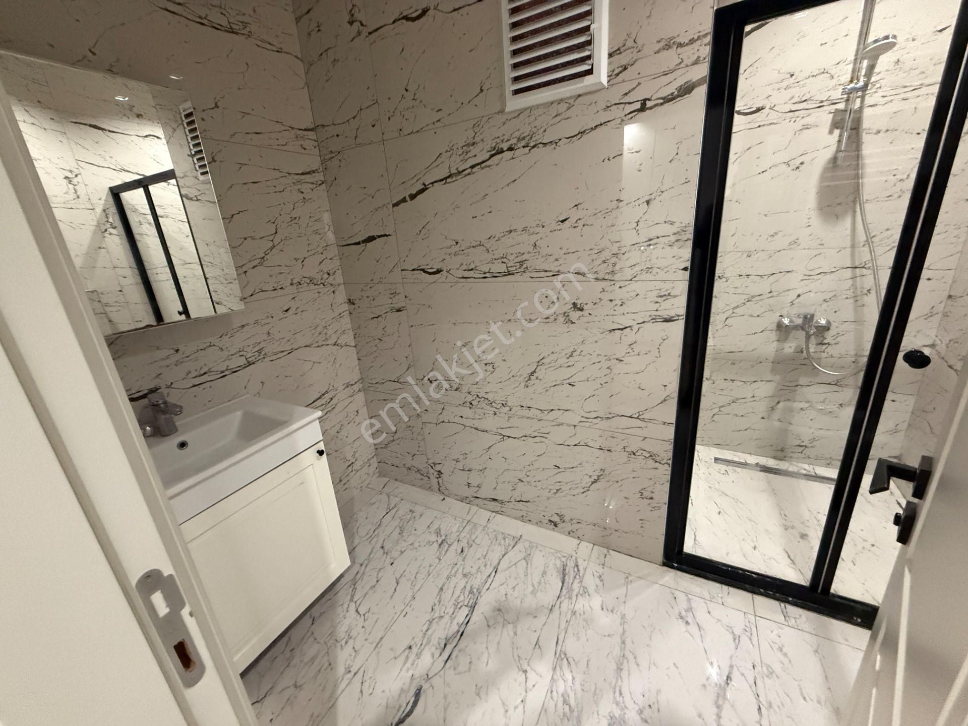 Yankı'dan Fistık Ağacı Metroda3+1 Kiralık 140 M2 Teraslı Daire - Görsel 17