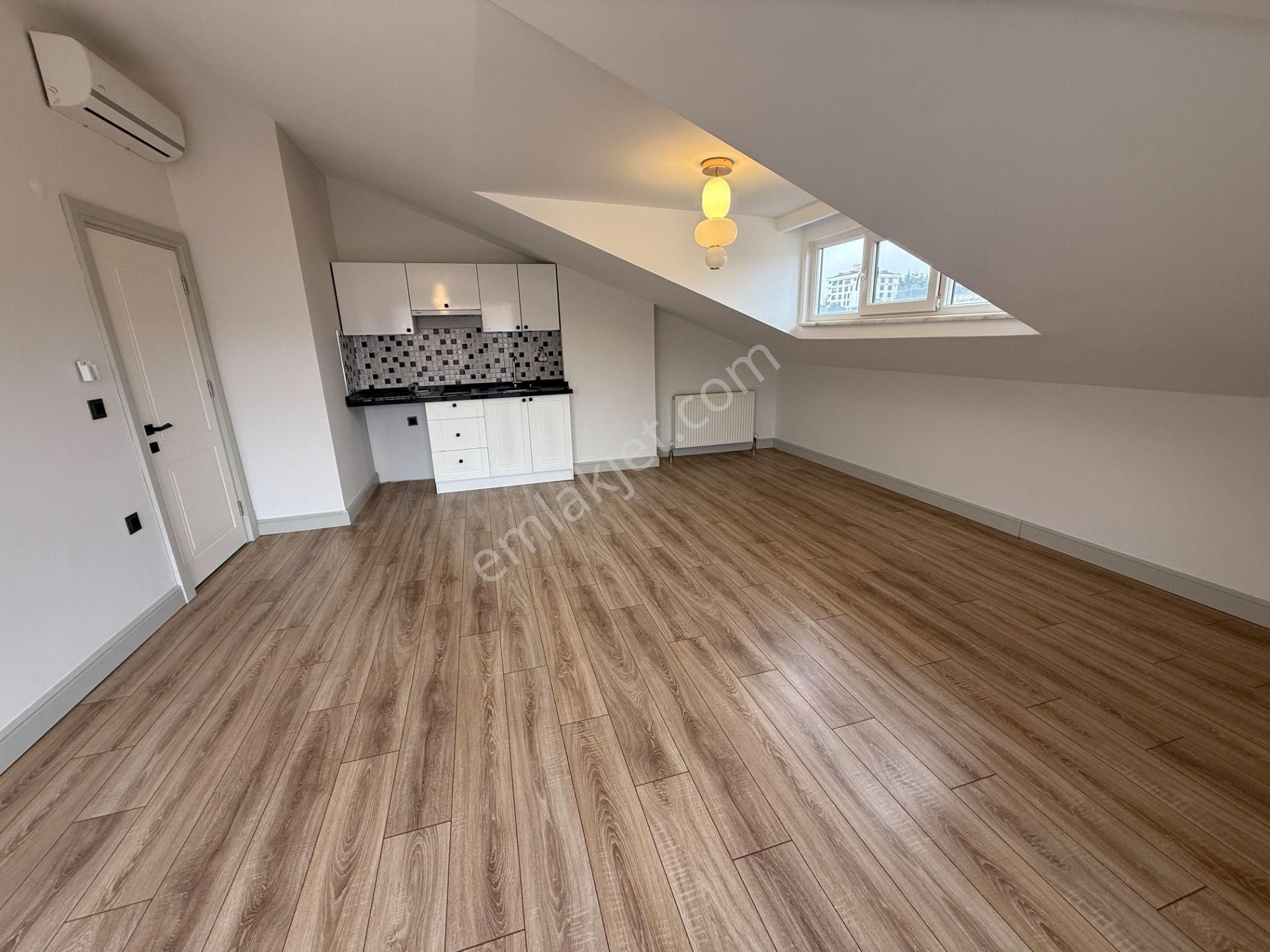 Yankı'dan Fistık Ağacı Metroda3+1 Kiralık 140 M2 Teraslı Daire - Görsel 4