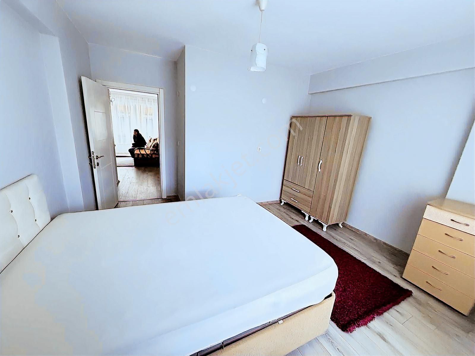 Burcu'dan Kurtuluş Cd. Yerden Isıtmalı 2+1 Full Eşyalı Daire - Görsel 15