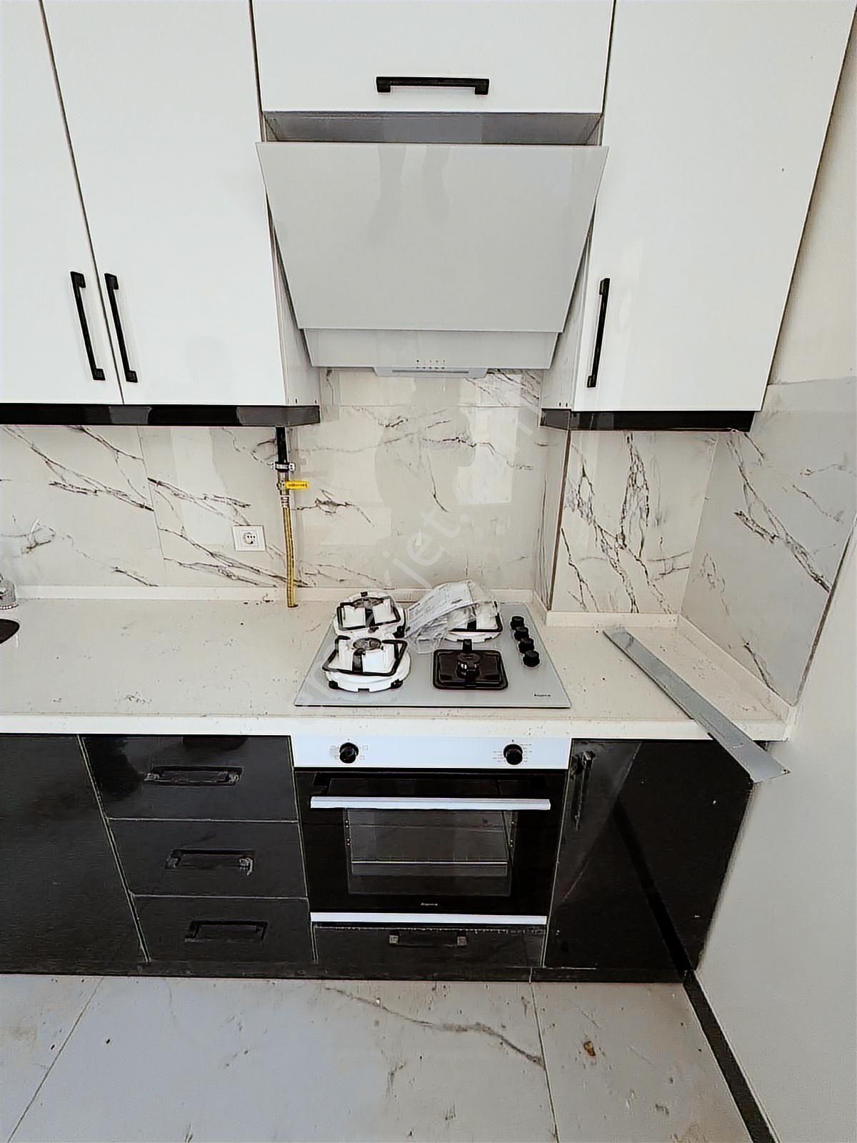 Korkmaz Gayrimenkulden Kiralık Sıfır Lüks 1+1 Daire - Görsel 4