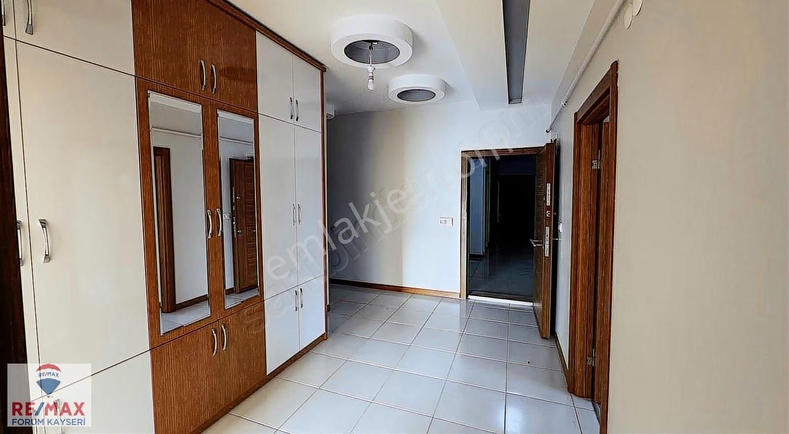 Talas Bahçelievler Ödül Yapıda Satılık 3+1 Daire - Görsel 11