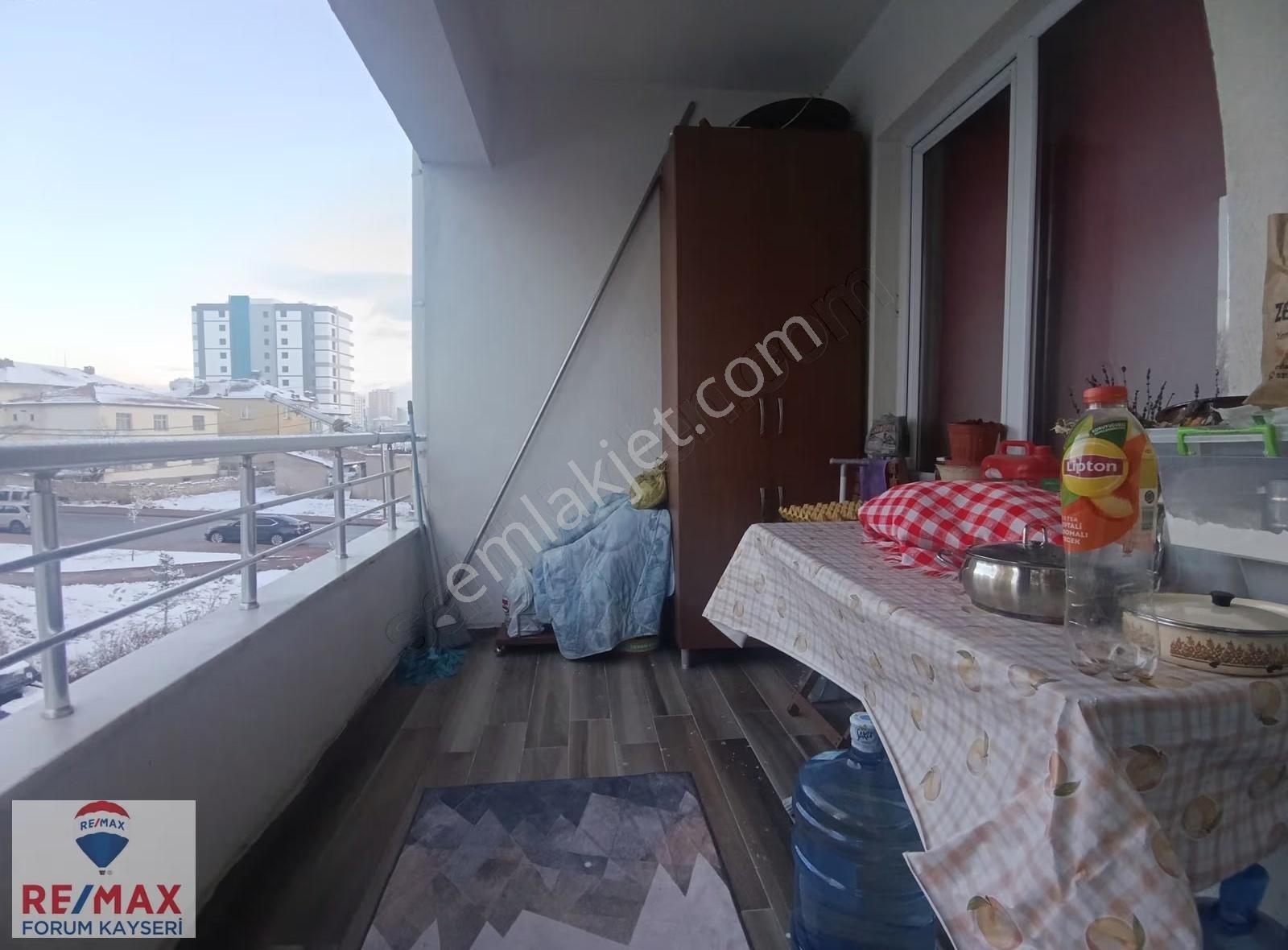 Uğur Evlerde Geniş Çift Banyo Arakat Satılık Geniş 3+1 Daire - Görsel 18