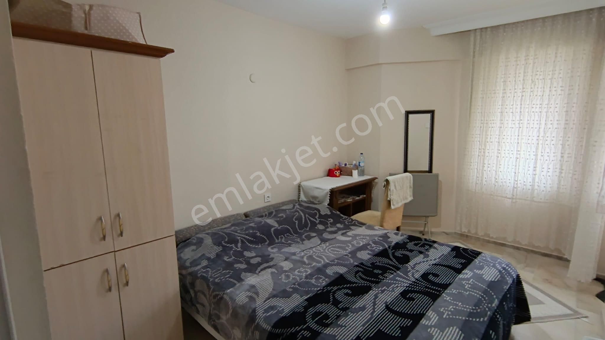 Kuşadası Karaovada Havuzlu Sitede Müstakil Bahçeli Fırsat 5+1 Tripleks Villa - Görsel 18