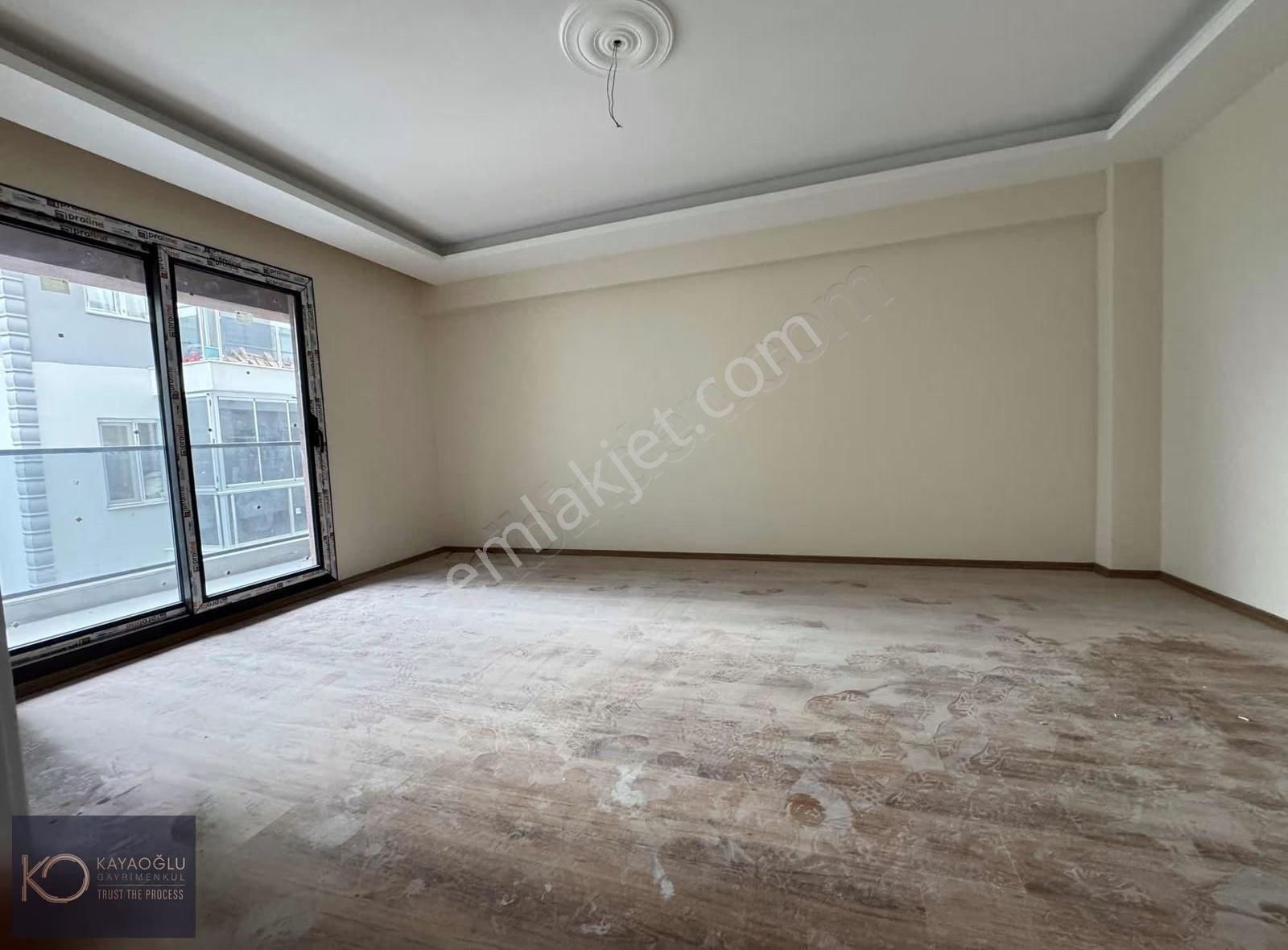 Koyundere Çarşı'ya Yakın Ara Kat 2+1 Kapalı Mutfak Daire