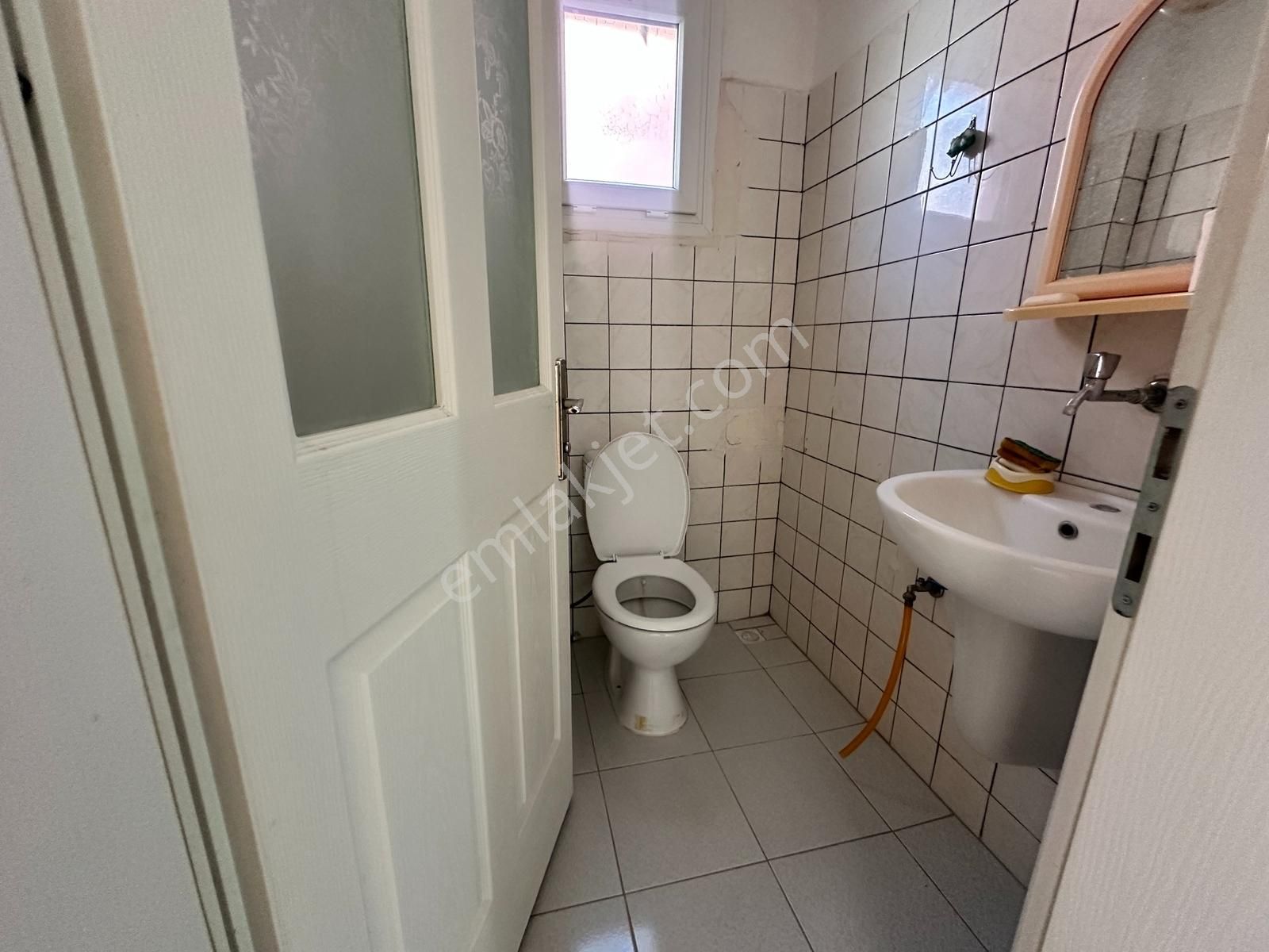 Yenişakran'da Sahilin Hemen Köşesinde Tam Müstakil Villa - Görsel 7