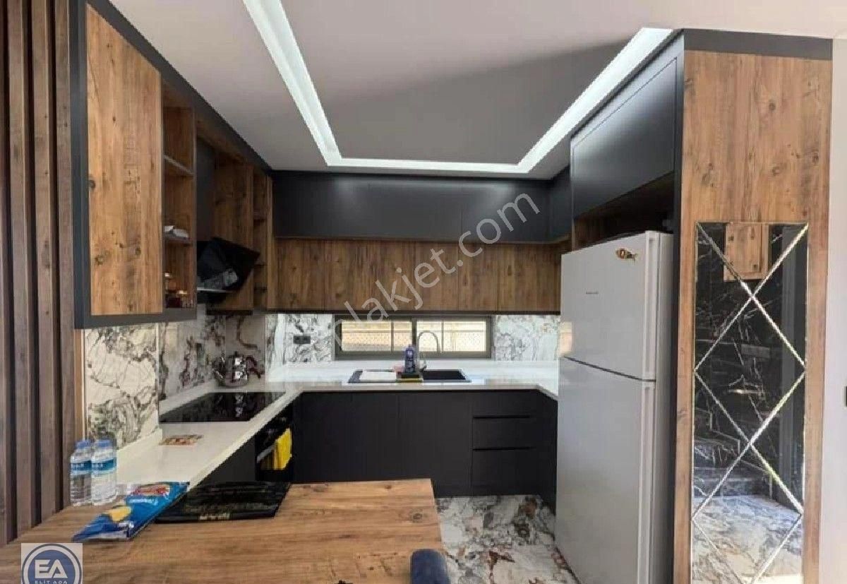 Kuşadası Davutlar'da Acil Satılık Özel Havuzlu Tek Müstakil - Görsel 18